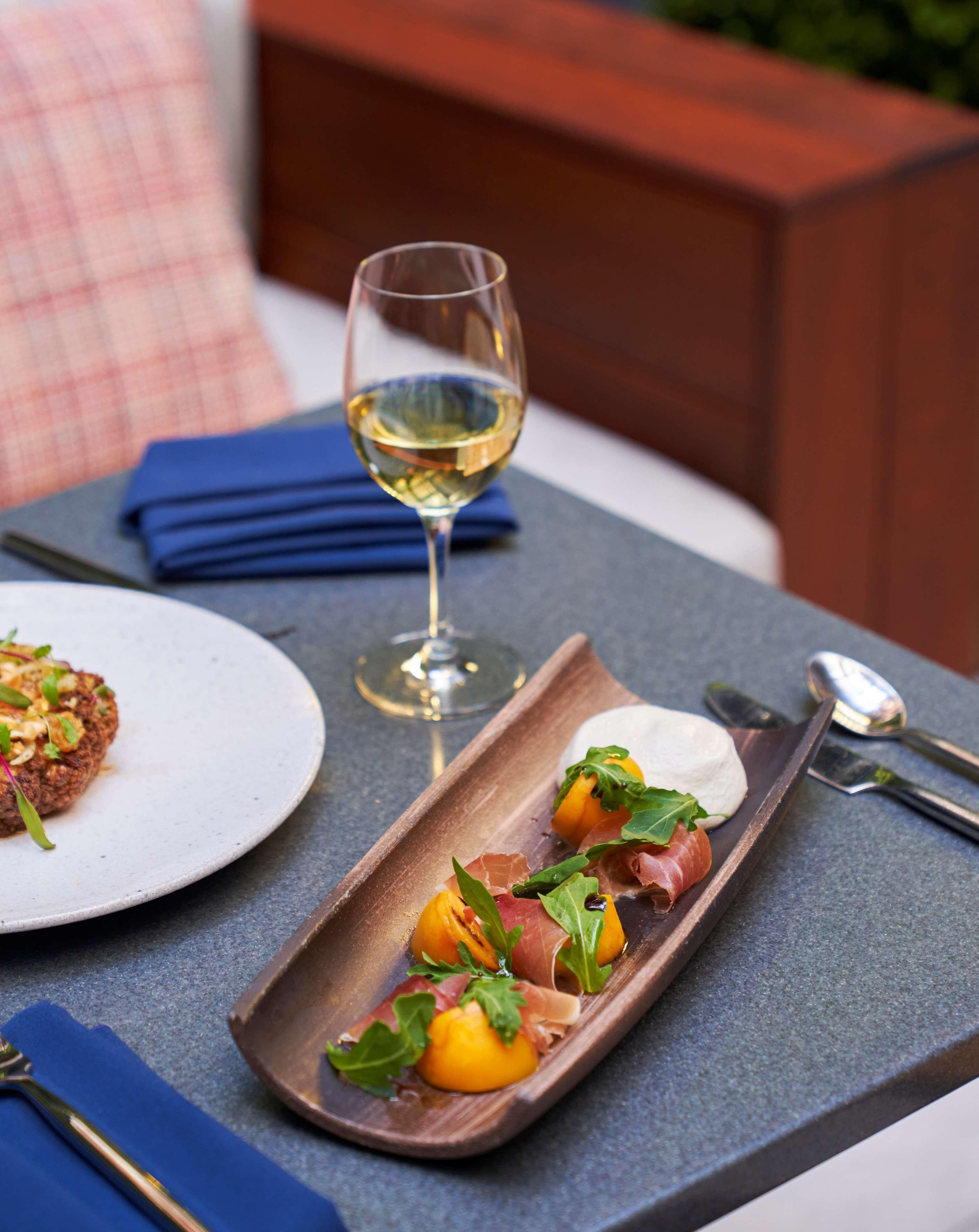 Restaurant Viceroy Washington DC