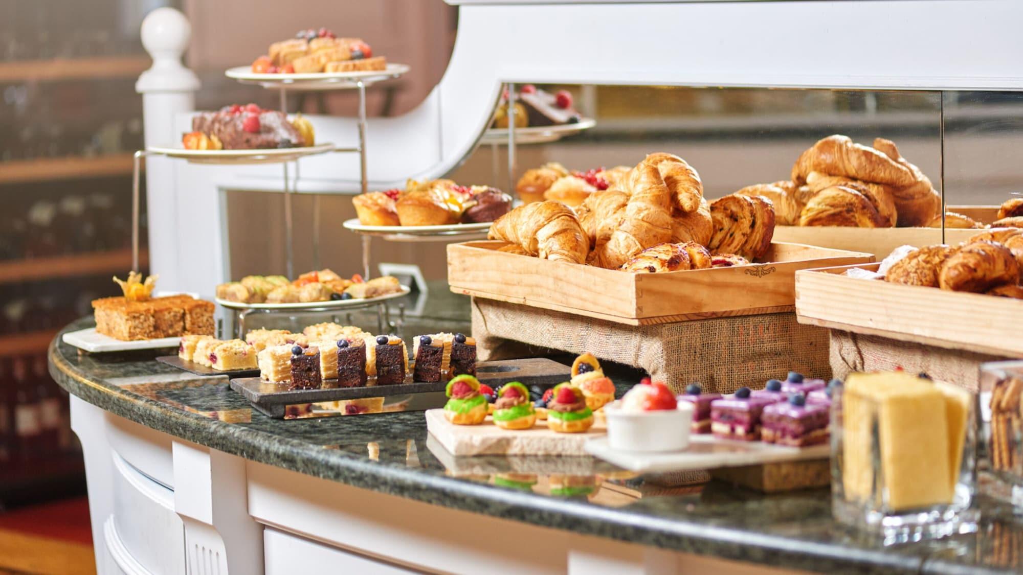 Restaurant Hotel Casiana & Events Center Managed by HII