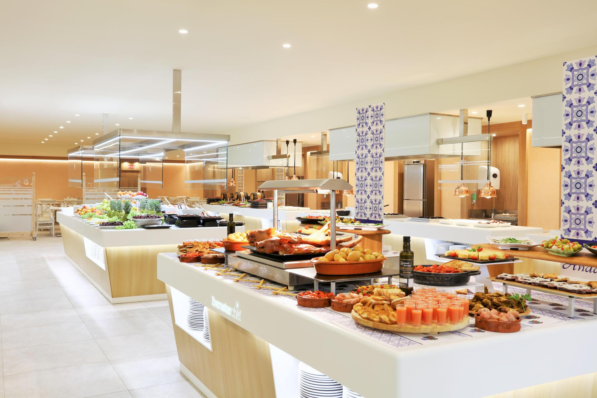 Restaurant Iberostar Waves Málaga Playa