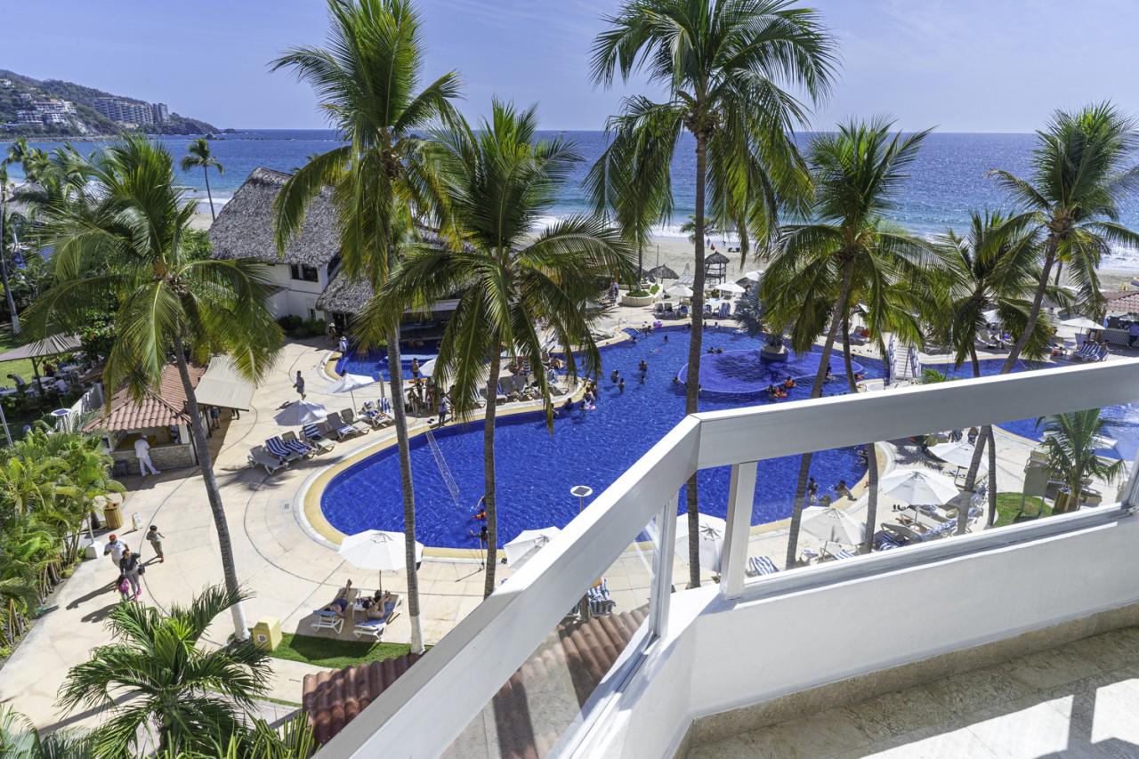 Vista Piscina Krystal Ixtapa All Inclusive