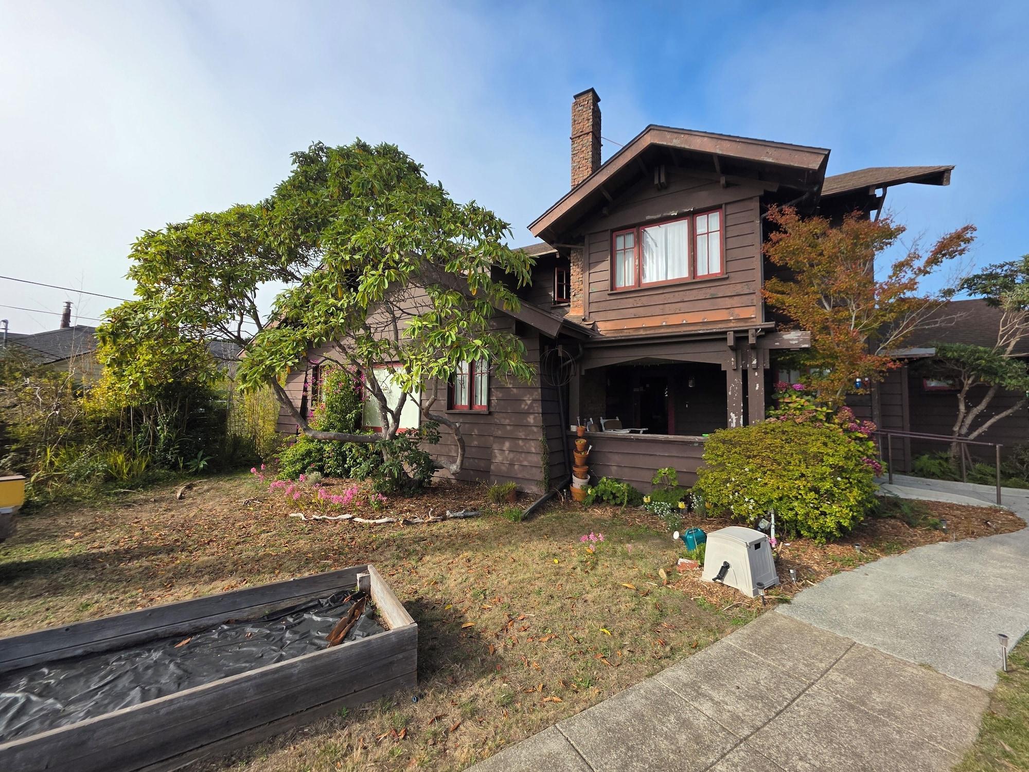 Vista Exterior Captains Quarters