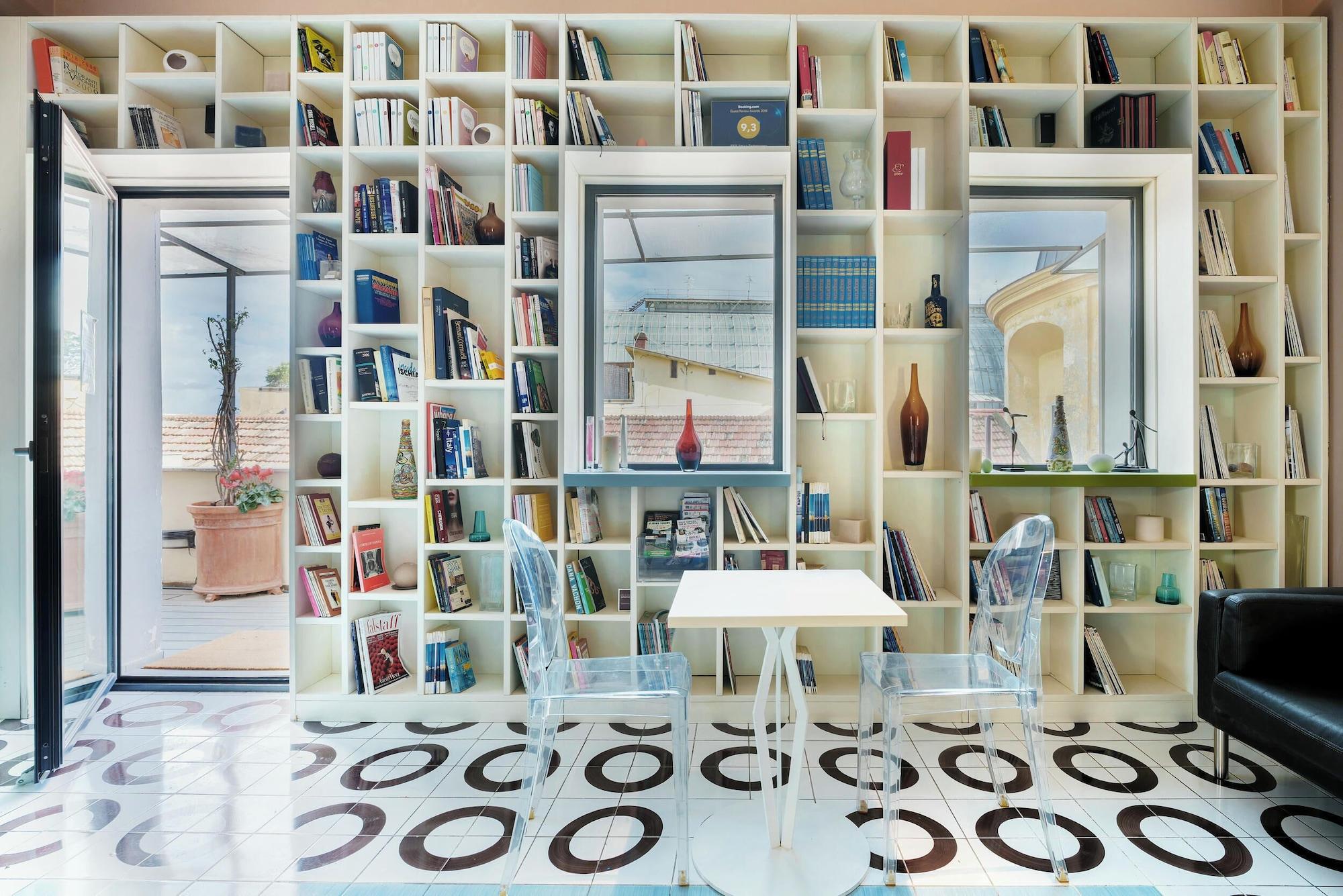 Comodidades del Alojamiento B&B Attico Partenopeo