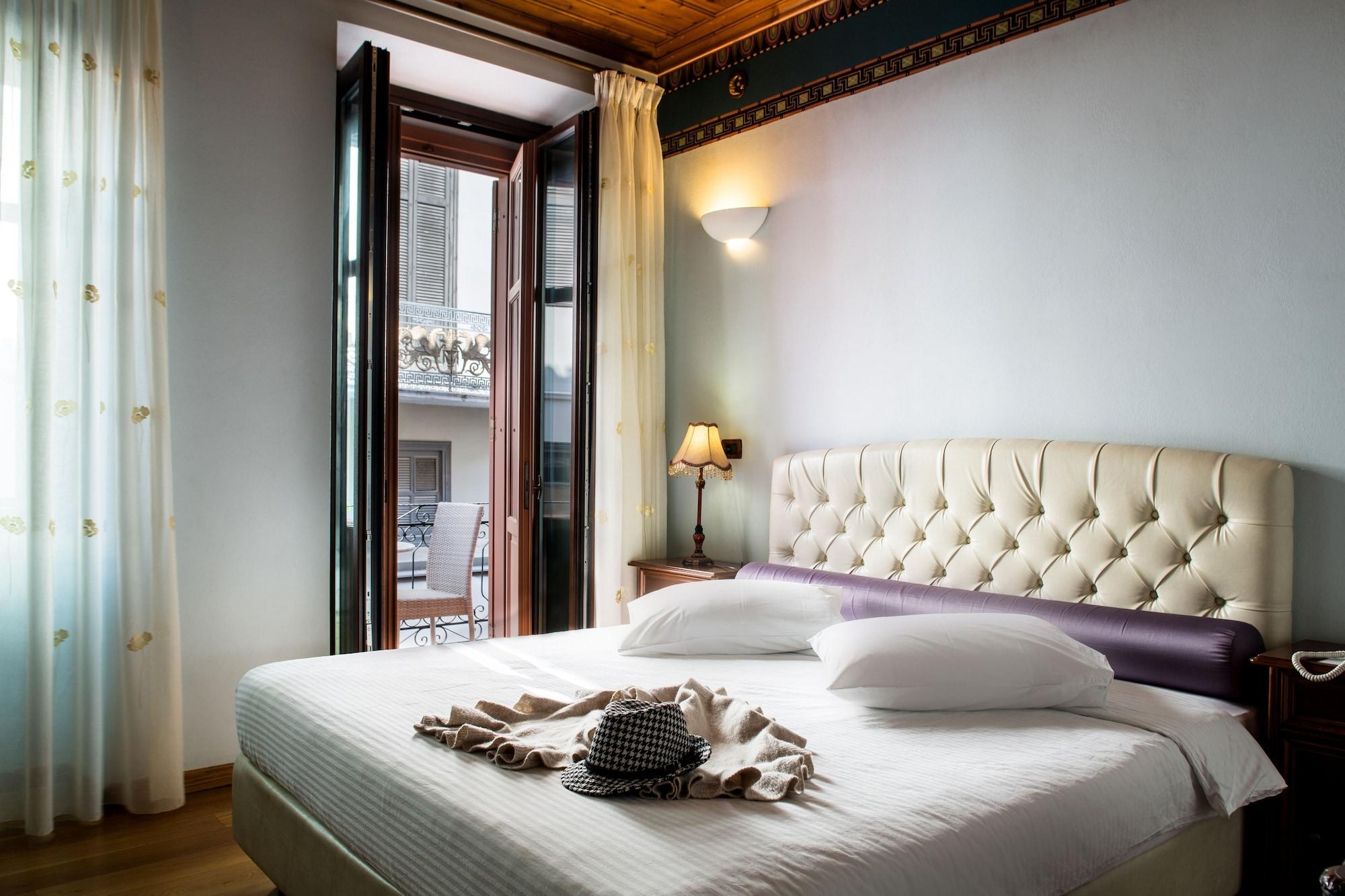 Varios Kyveli Suites