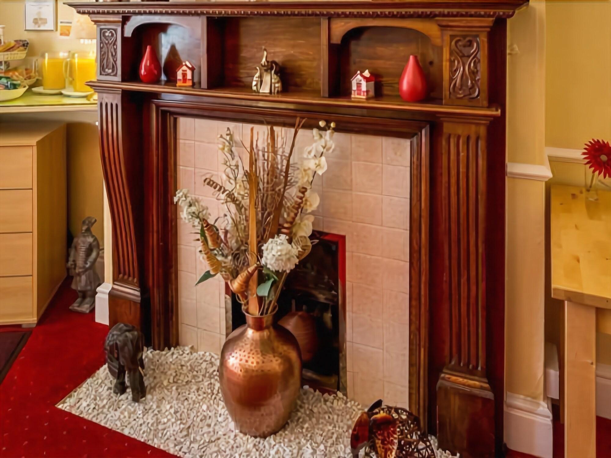 Vista Lobby Ashgrove House