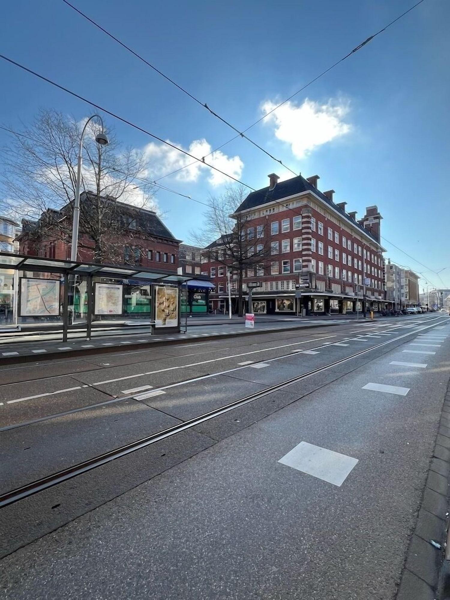 Vista Exterior Amigo Hotel