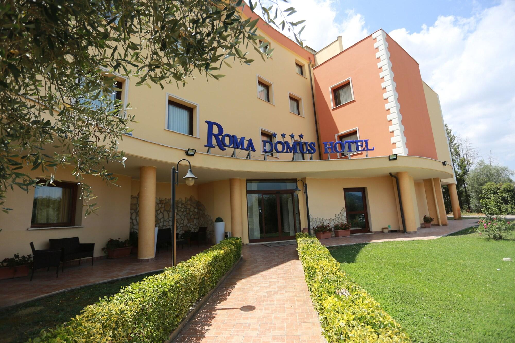 Vista Exterior Roma Domus Hotel