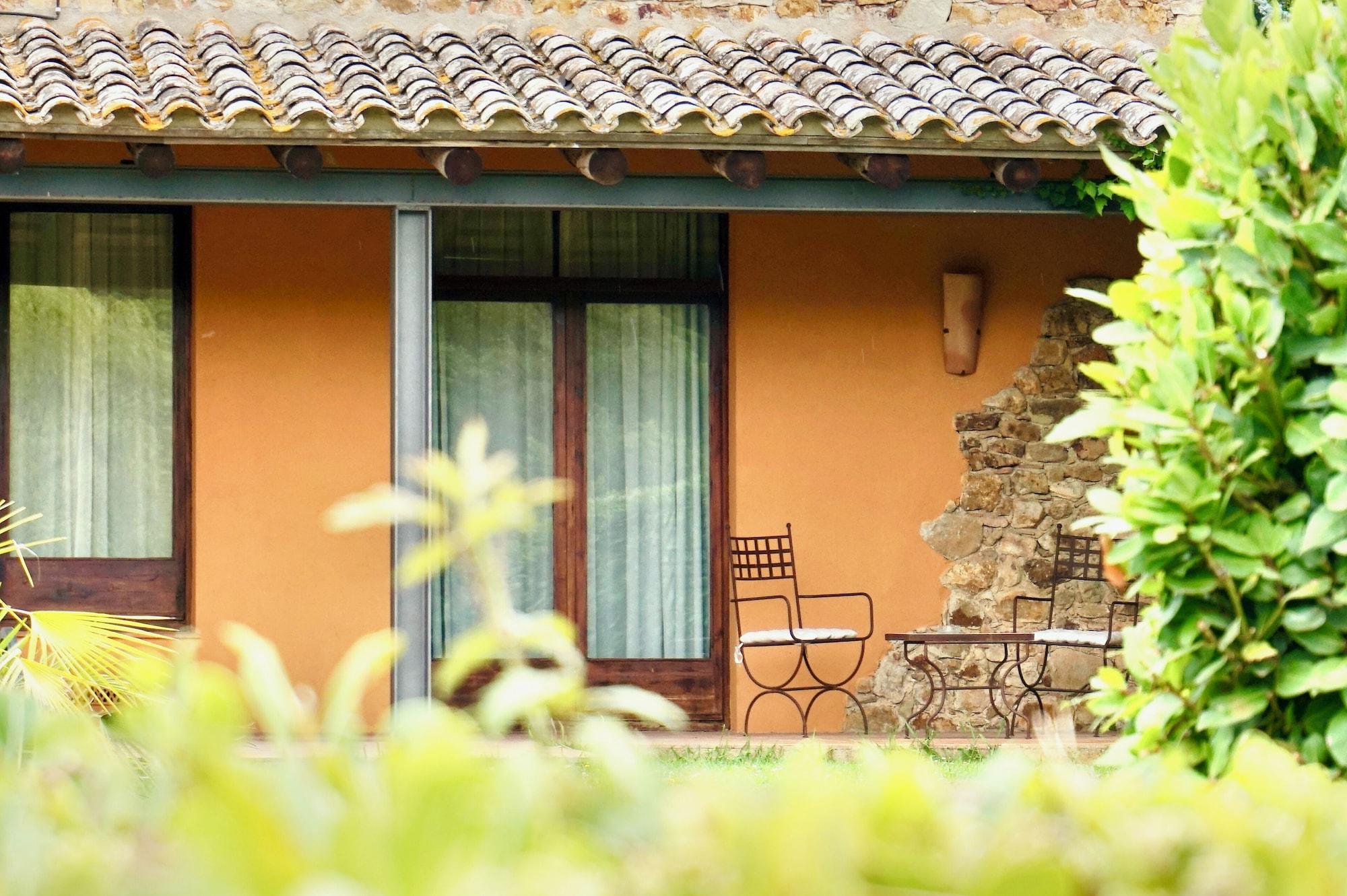 Vista Exterior Mas Salvi Country Boutique Hotel