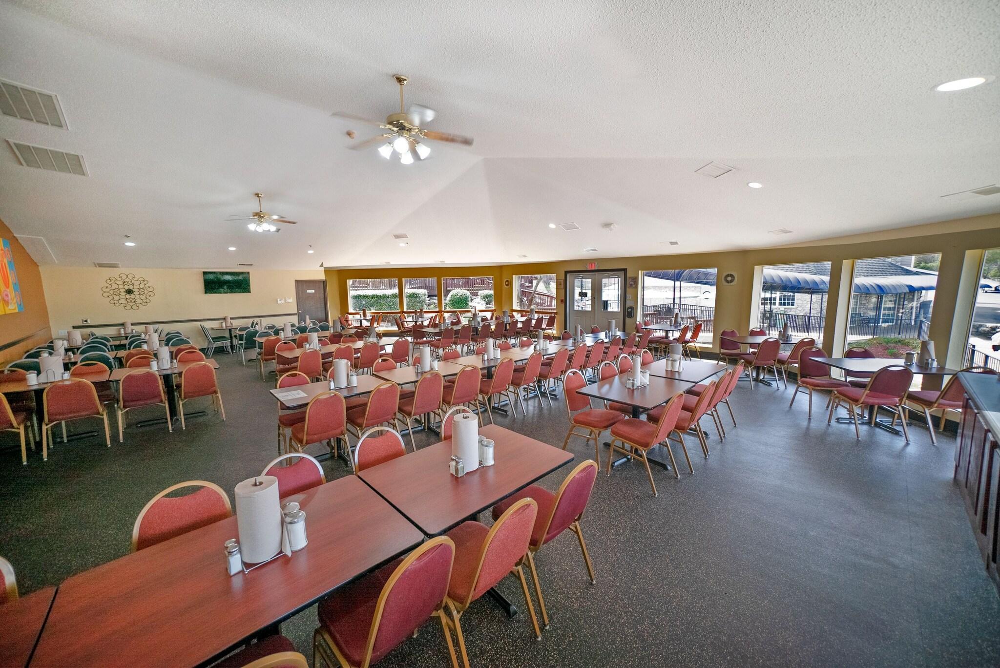 Restaurant The Stone Castle Hotel & Conference Center