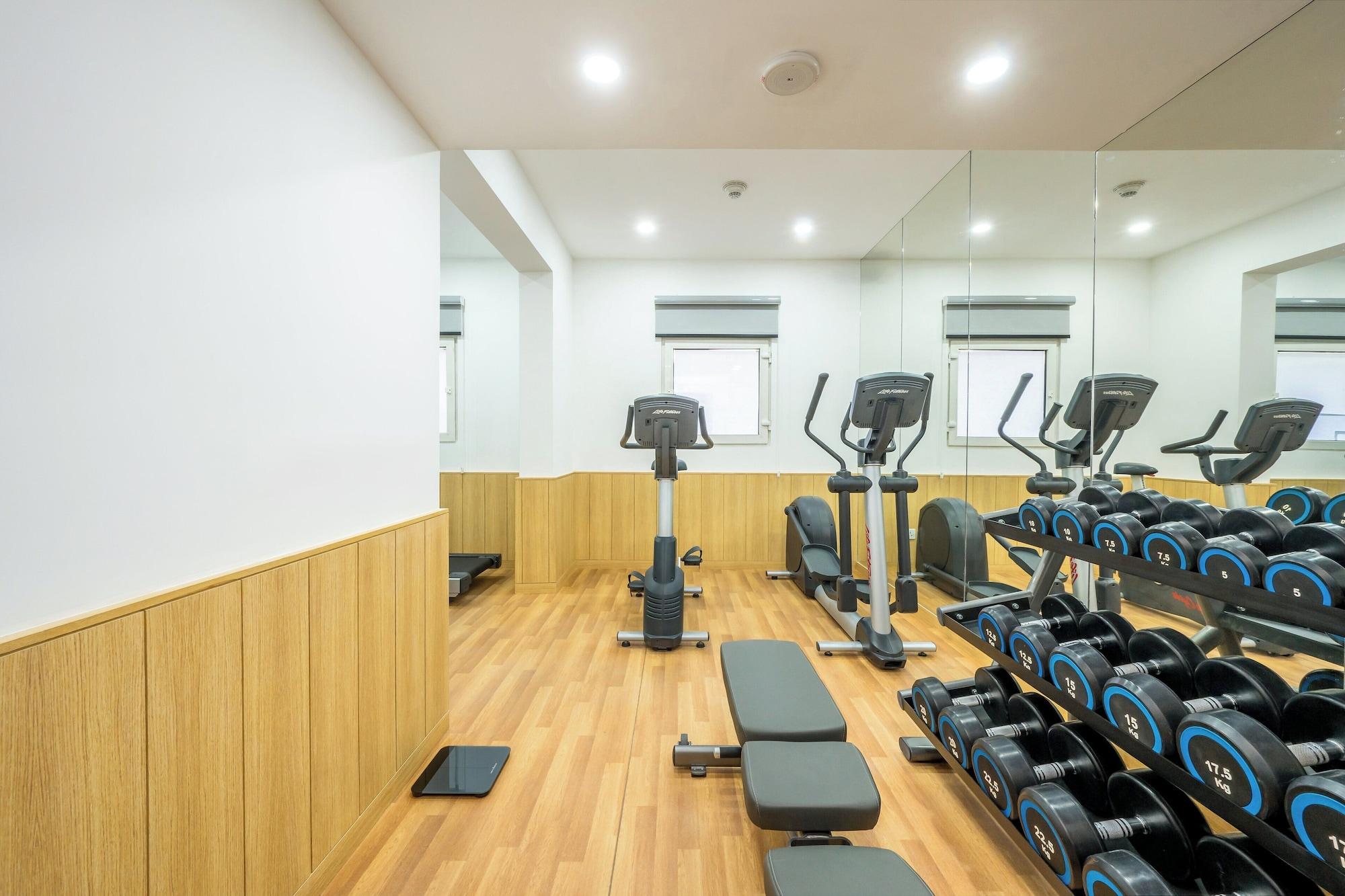 Gimnasio Holiday Inn Express Greater Noida Knowledge Park by IHG