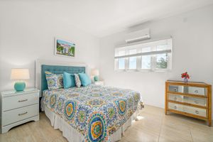 Alquiler Vacacional - Modern, Stunning & Bright Central Beach Villa