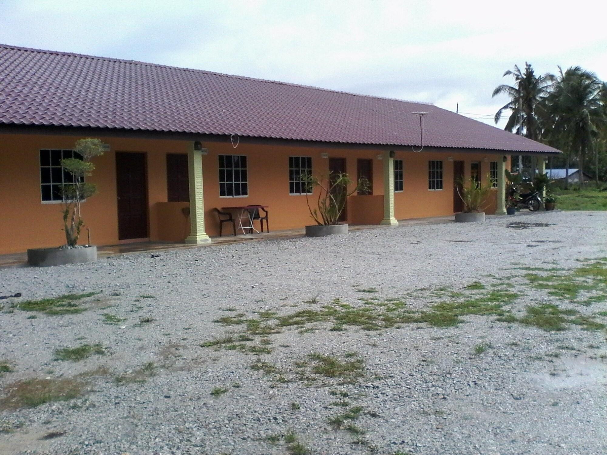 Vista Exterior Tok Man Inn