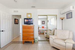 Renta temporal - Family Retreat w/ Dual Masters - Screened Pool, Media Game Room & Beach 6 Miles