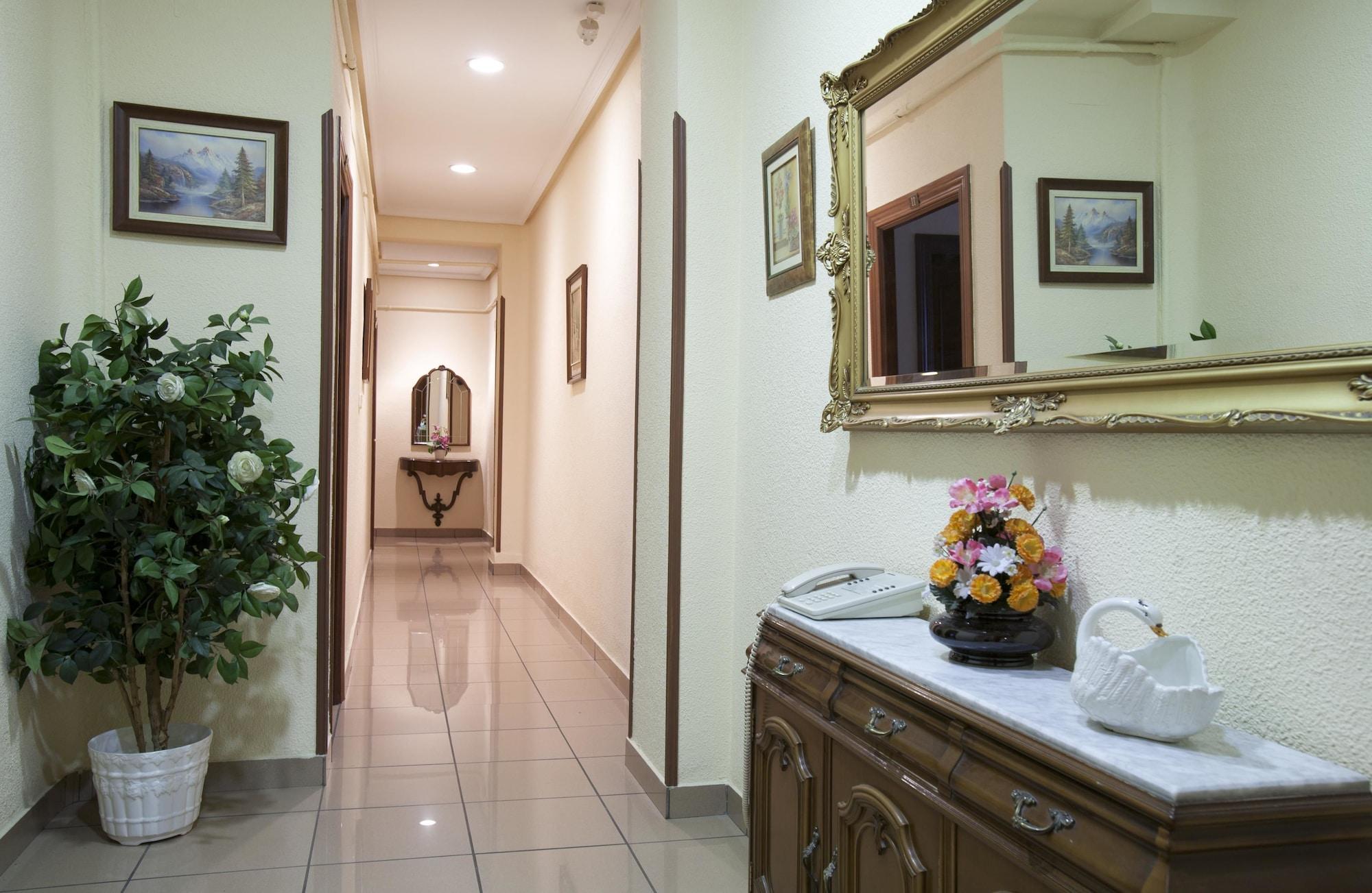 Varios Hostal Maria Luisa