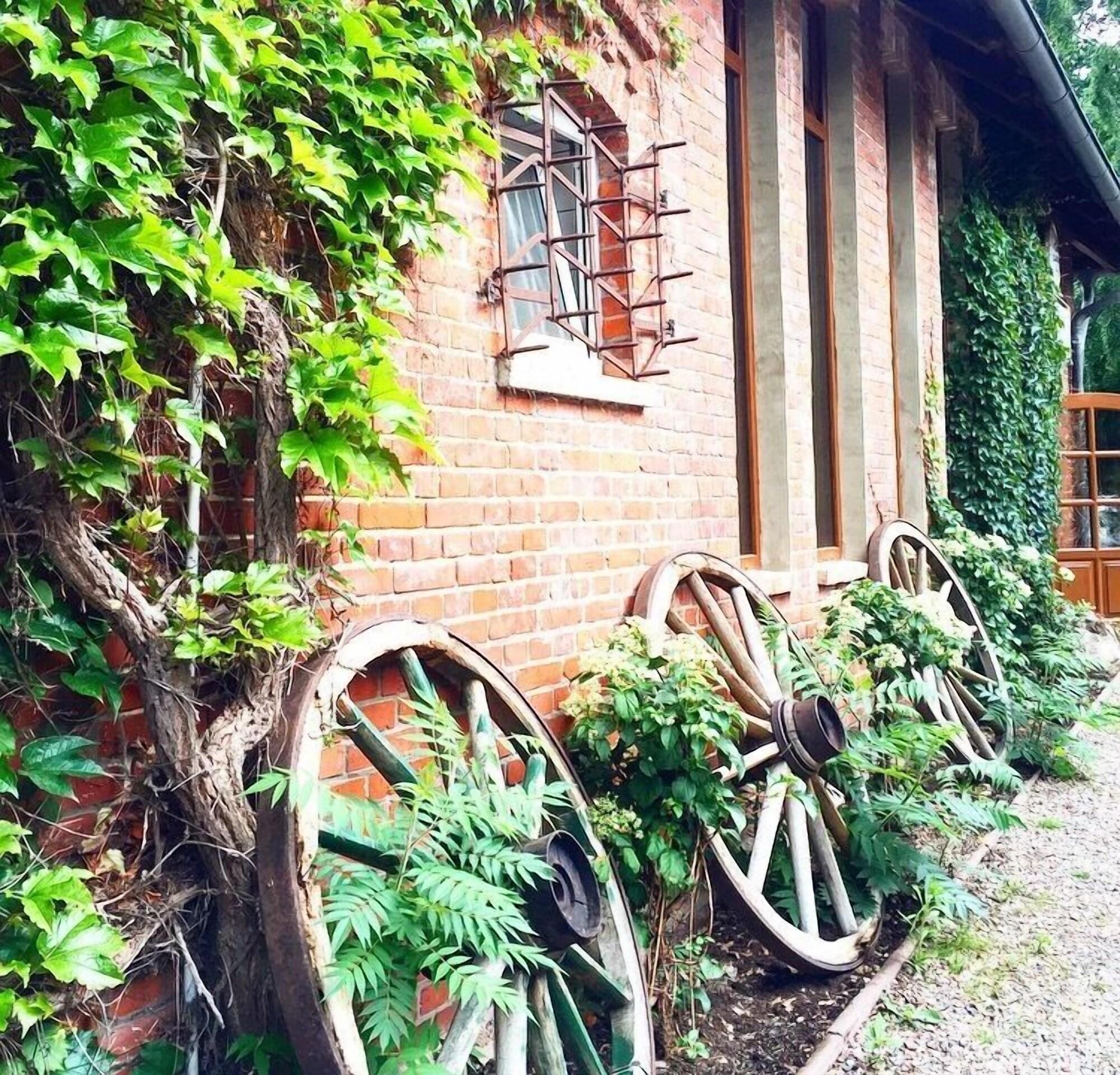 Vista Exterior Hotel & Restaurant Schulz