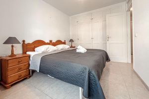 Alquiler Vacacional - Comfortable apartment near the beach with top restaurants and shopping options.