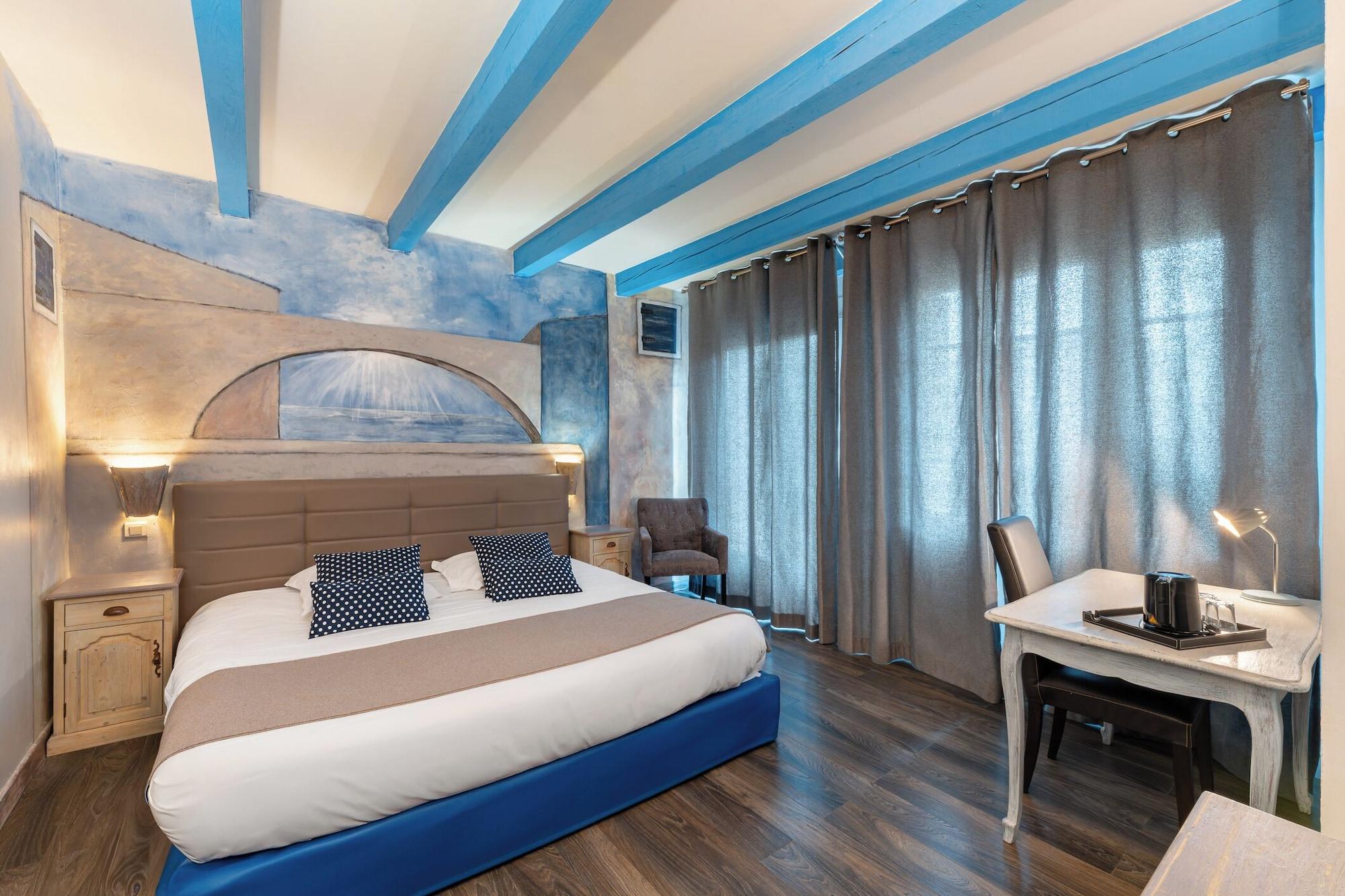 Varios Hôtel ERMITAGE