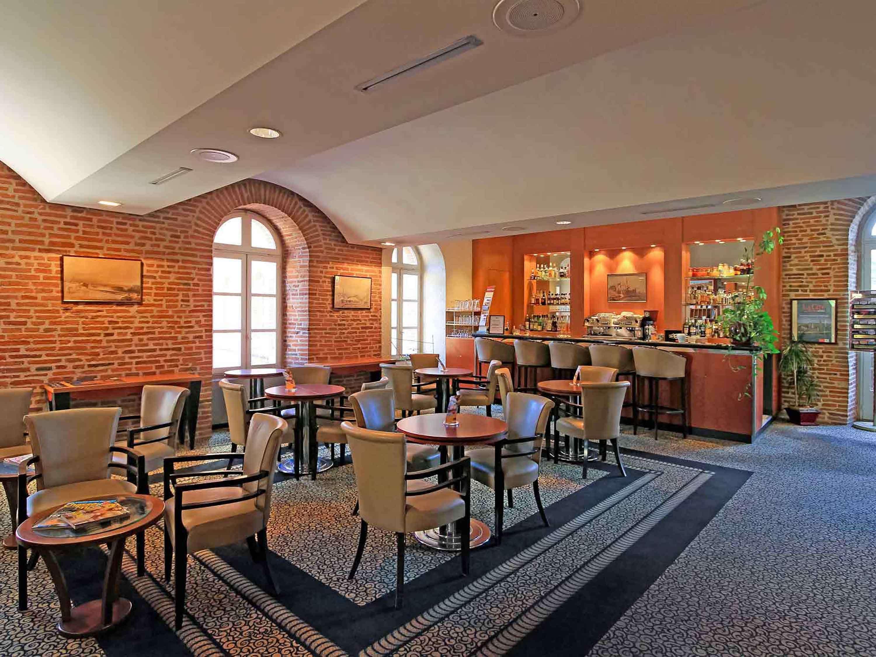 Vista Lobby Mercure Albi Bastides