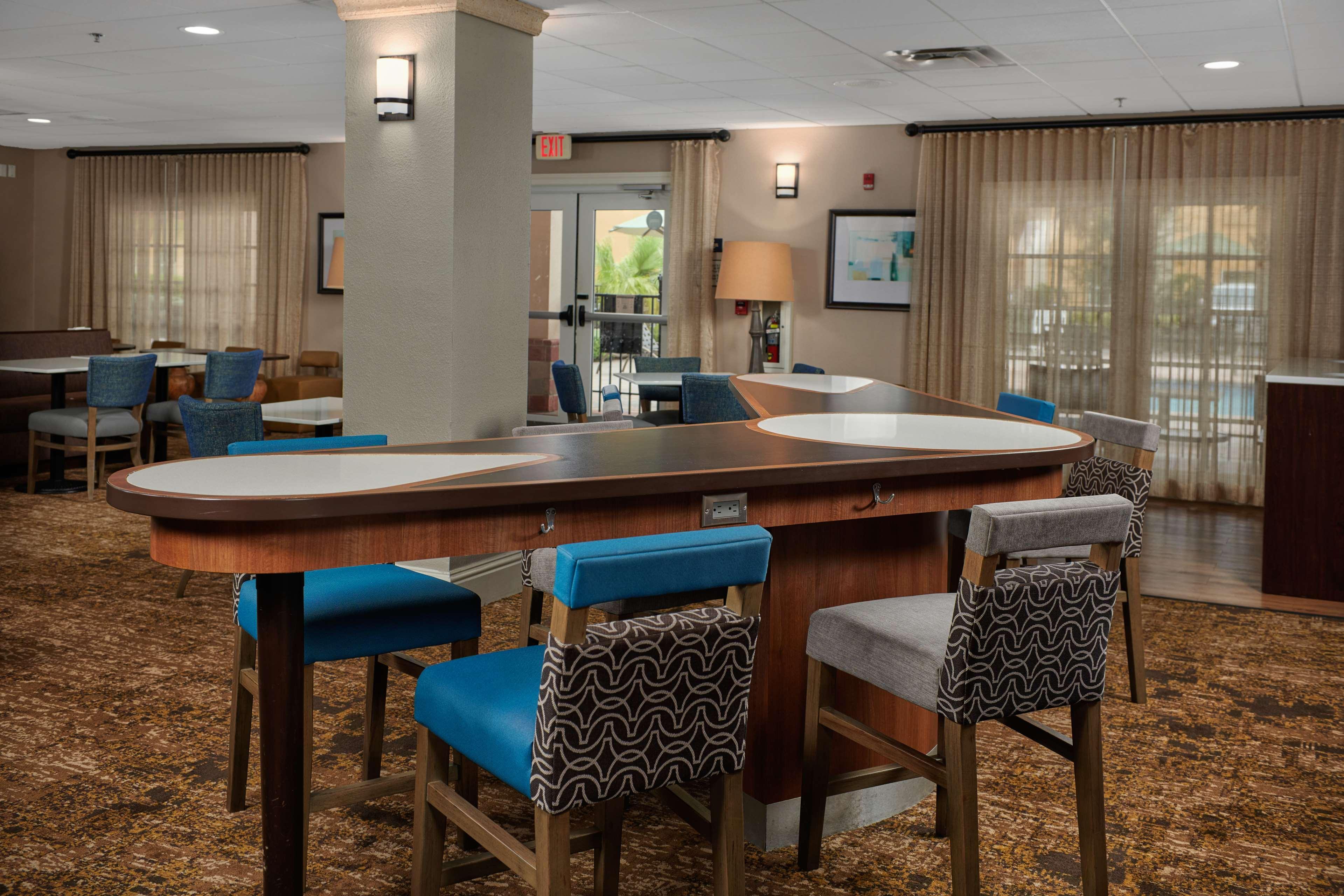 Vista Lobby Homewood Suites by Hilton Sarasota