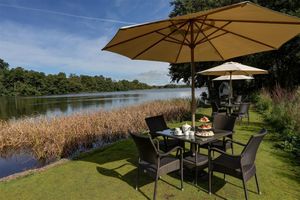 Alojamiento - Frensham Pond Surrey
