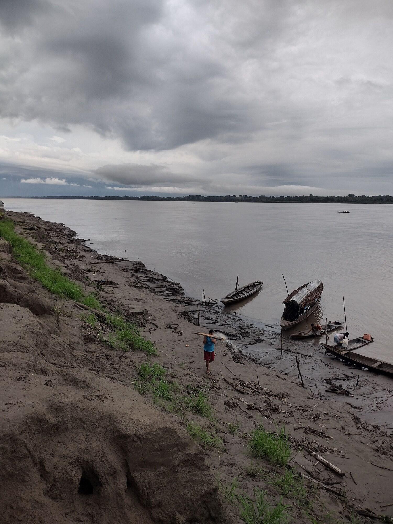 Varios Iquitos