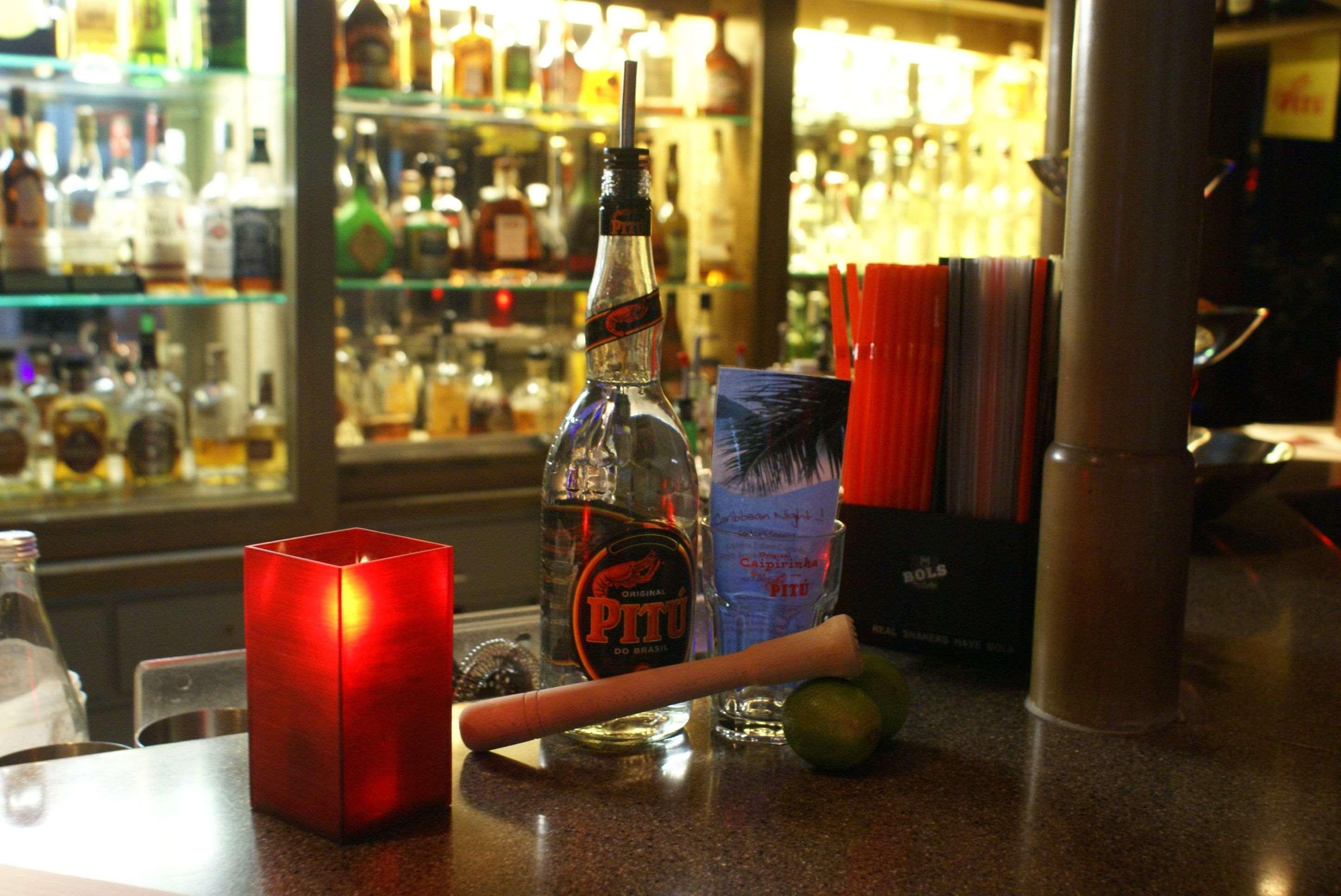 Bar/Salón Arvena Park