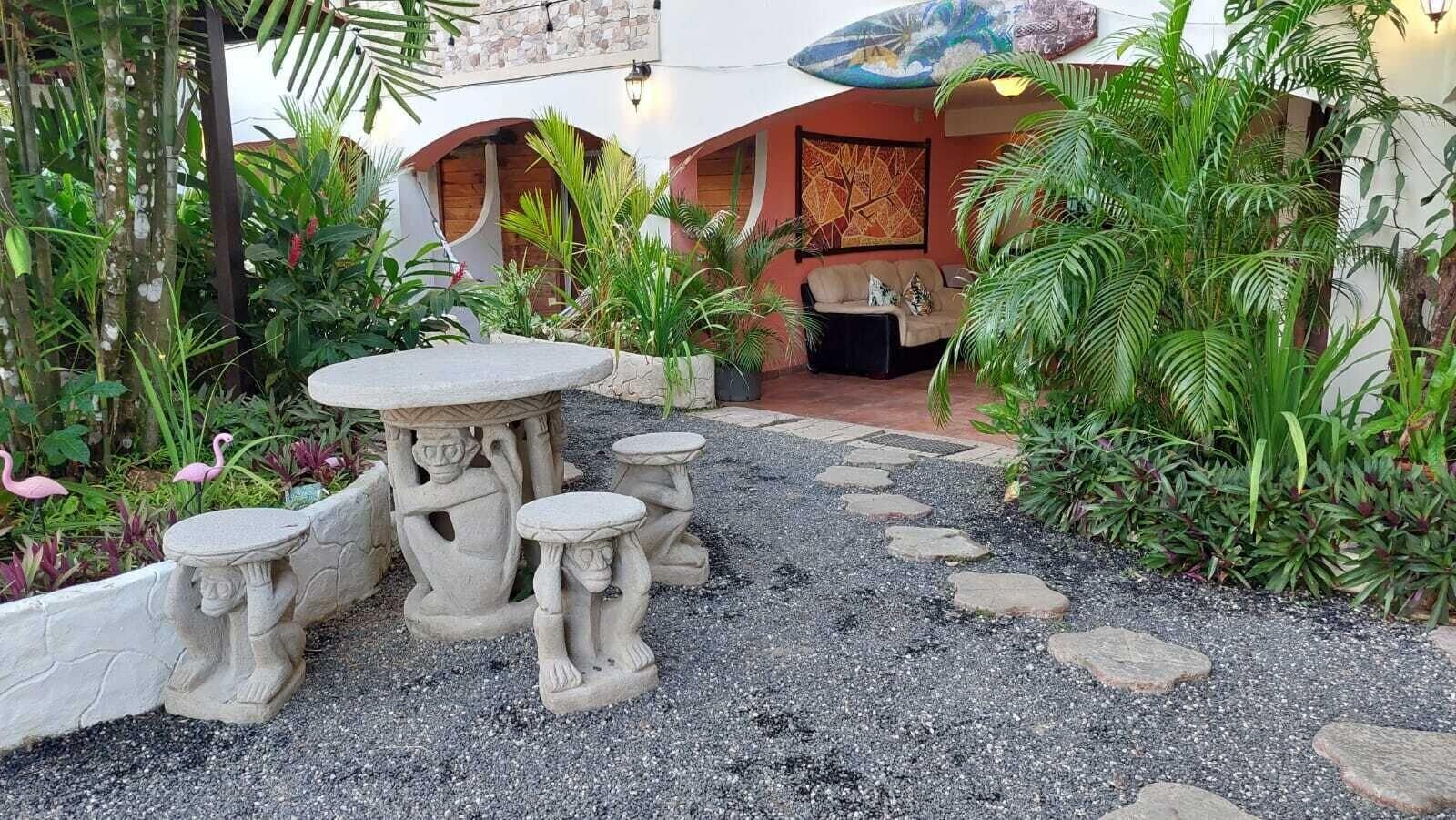 Varios Hotel y Restaurante Mama Ines