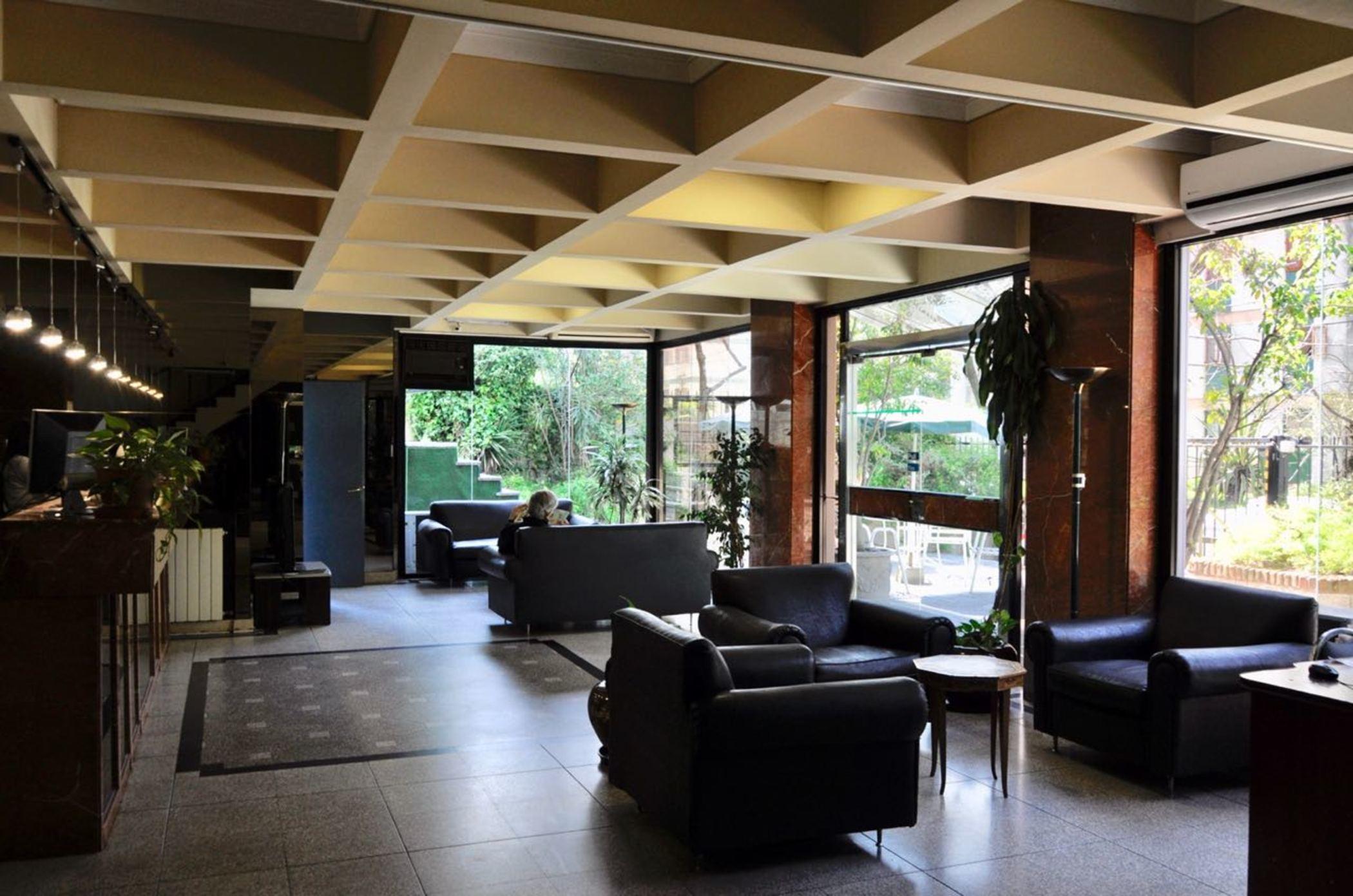 Vista Lobby Golf Tower Suites & Apartments
