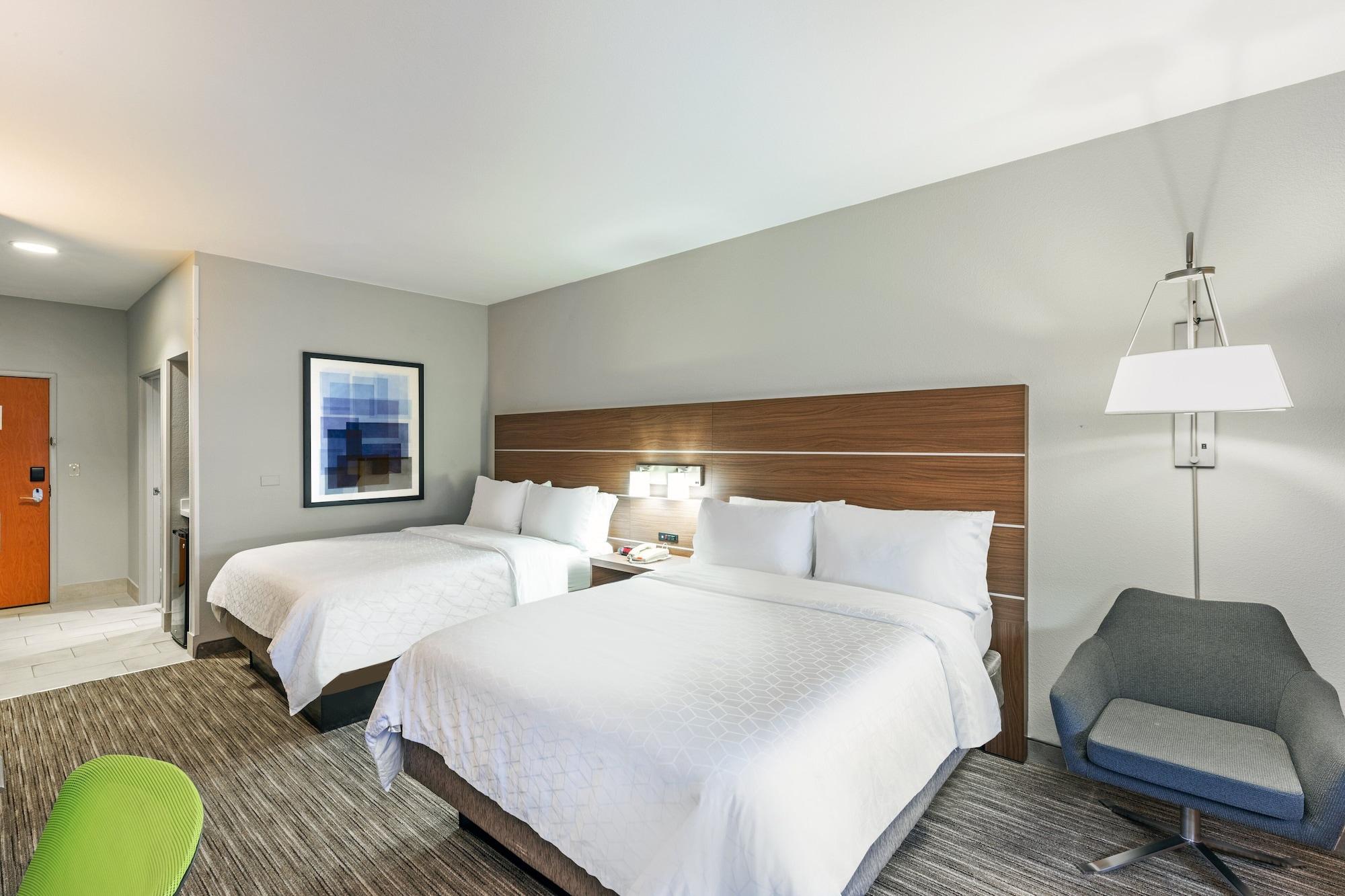 Habitación Holiday Inn Express Hotel and Suites Pryor by IHG