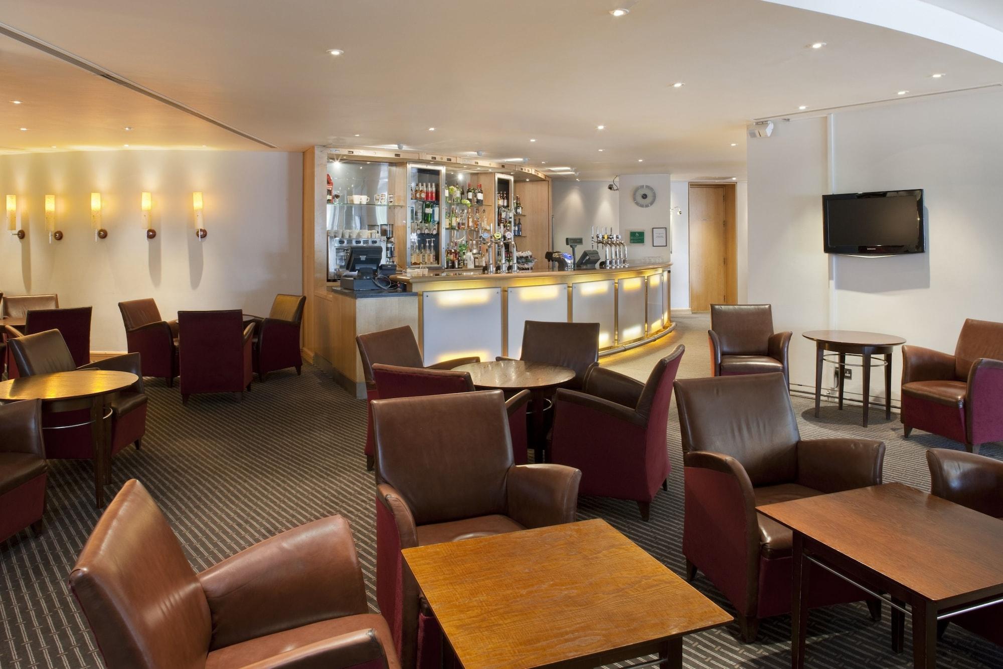 Bar/Salón Best Western London Heathrow Ariel Hotel