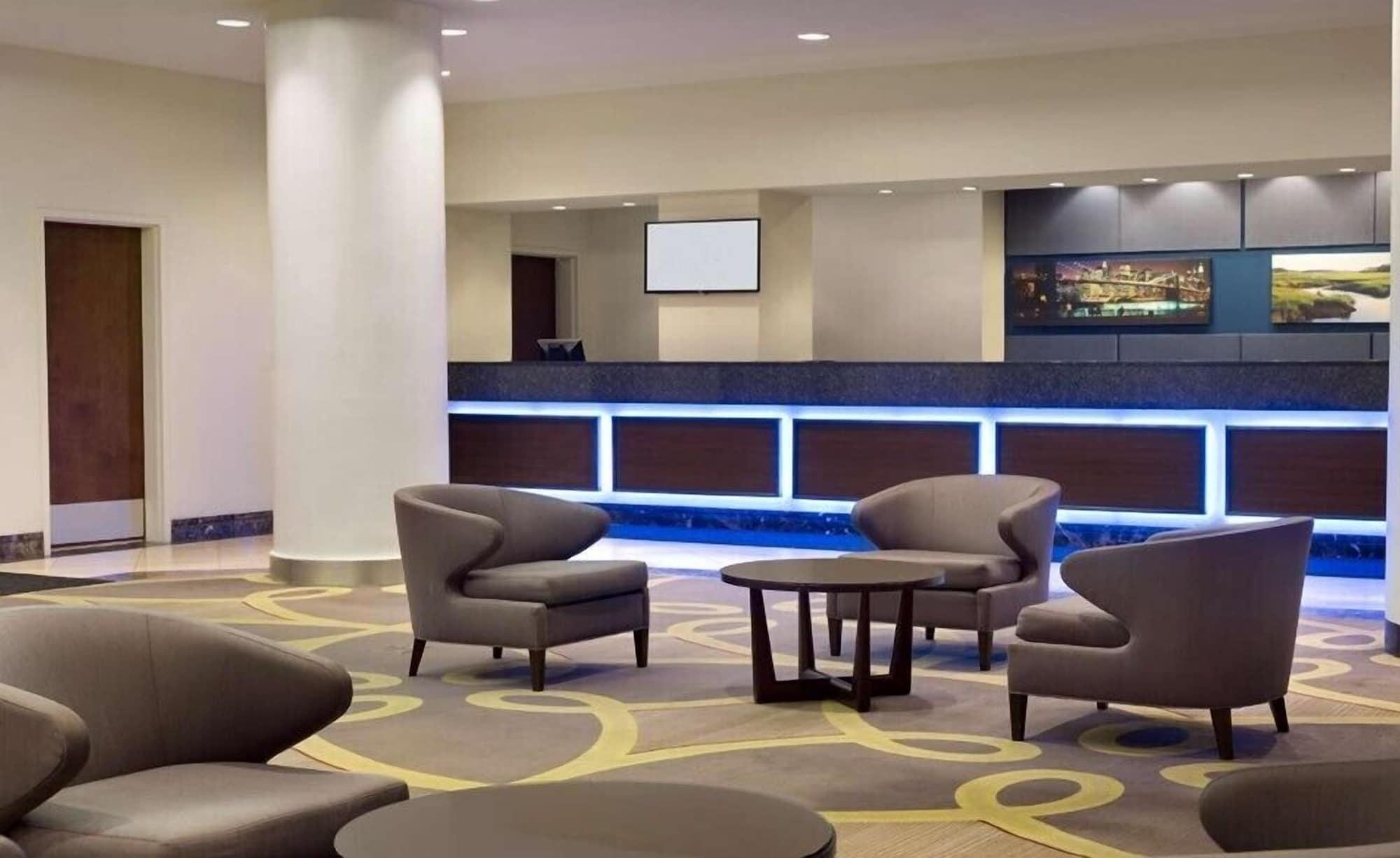 Vista Lobby World of Blue