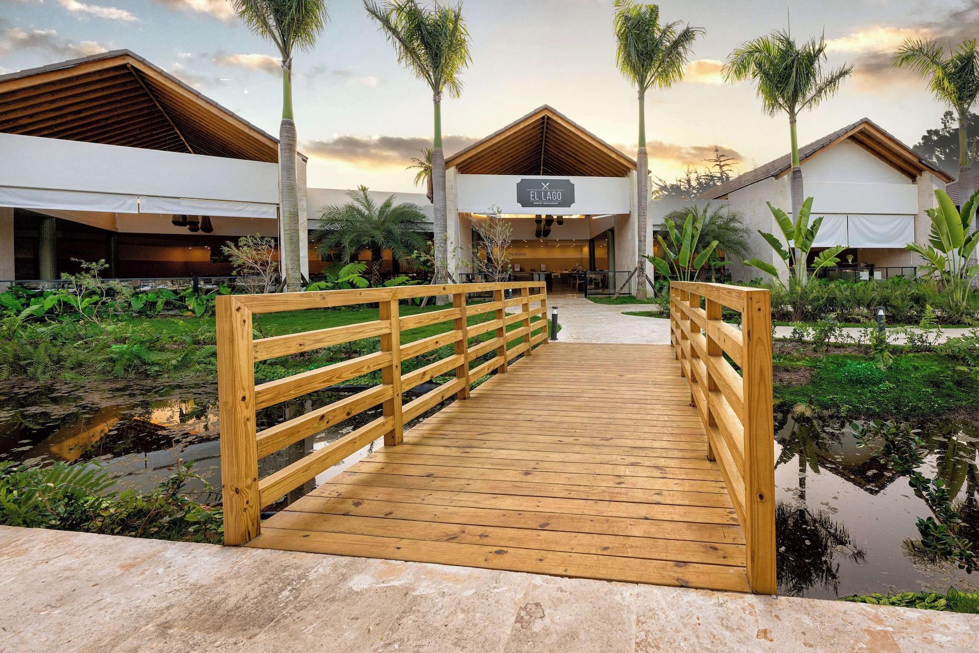 Vista Exterior Viva Miches By Wyndham, A Trademark All Inclusive Resort