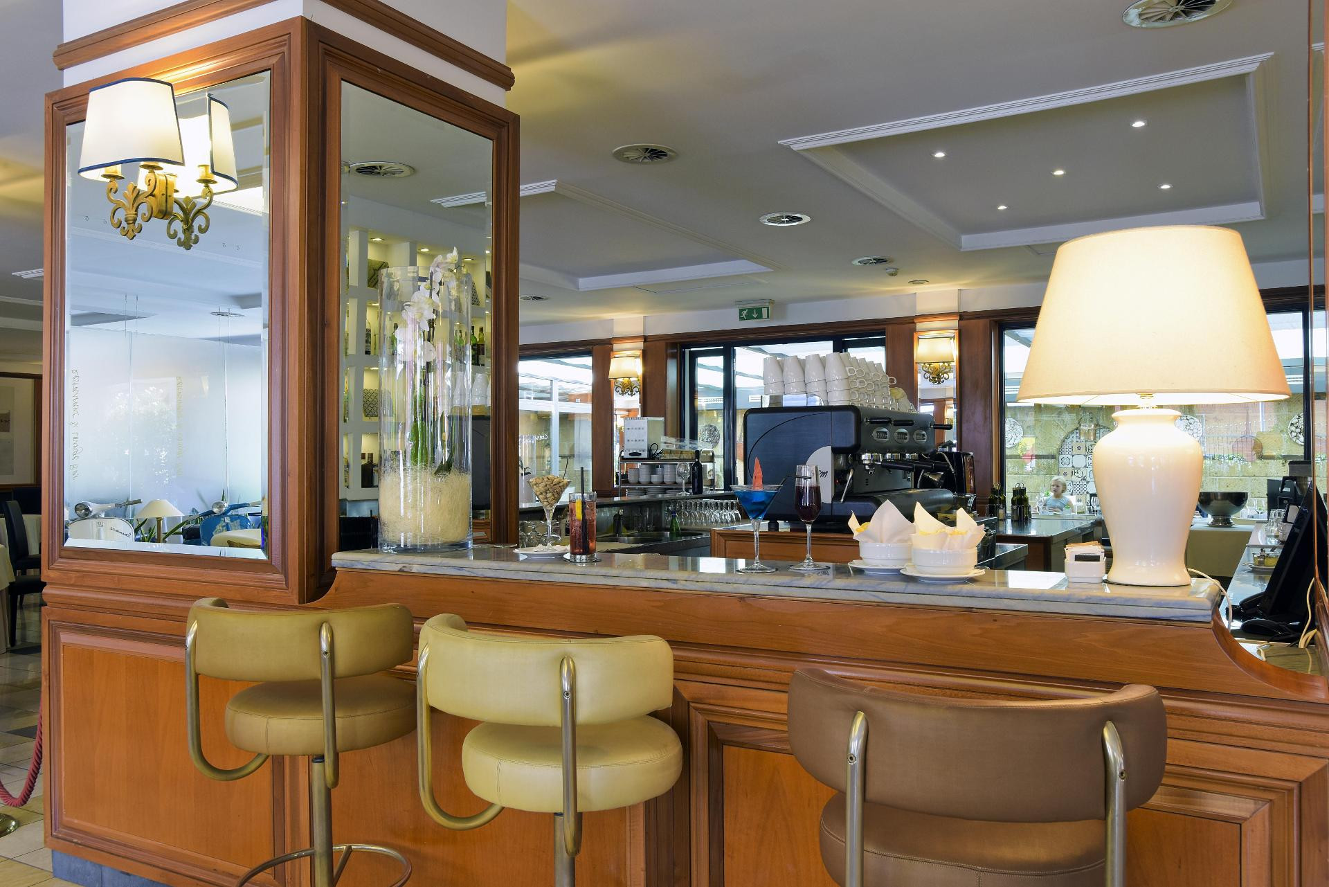 Bar/Salón Grand Hotel Tiberio