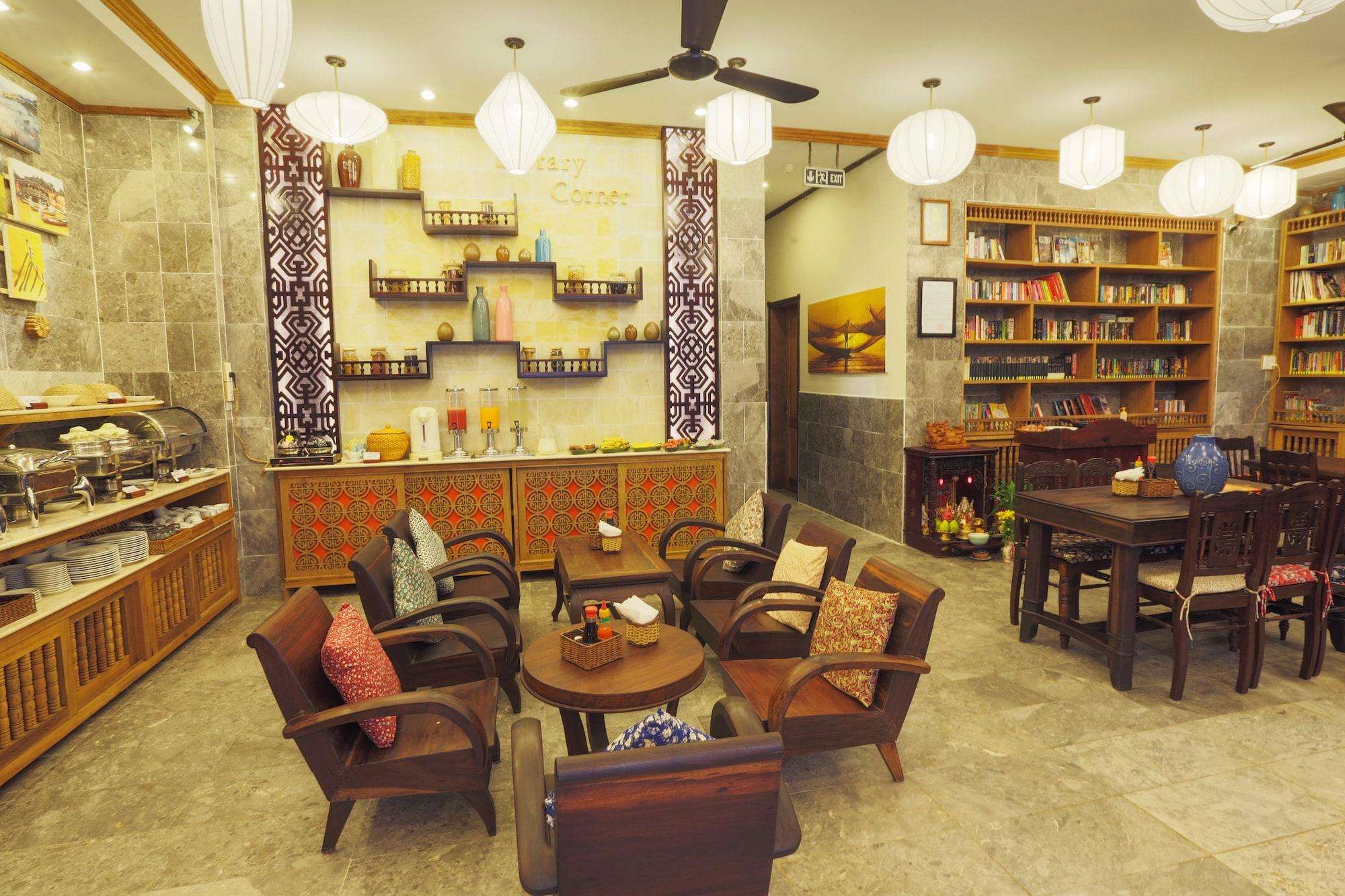 Restaurant Hoi An Pho Library Hotel