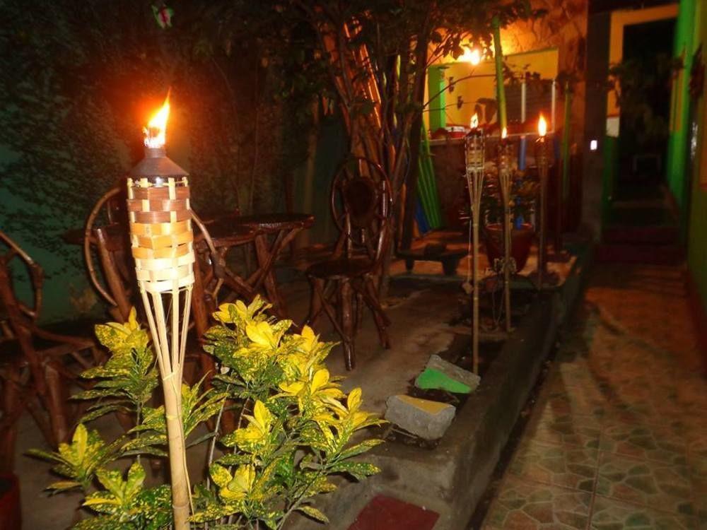 Vista Exterior Hostal Leyendas