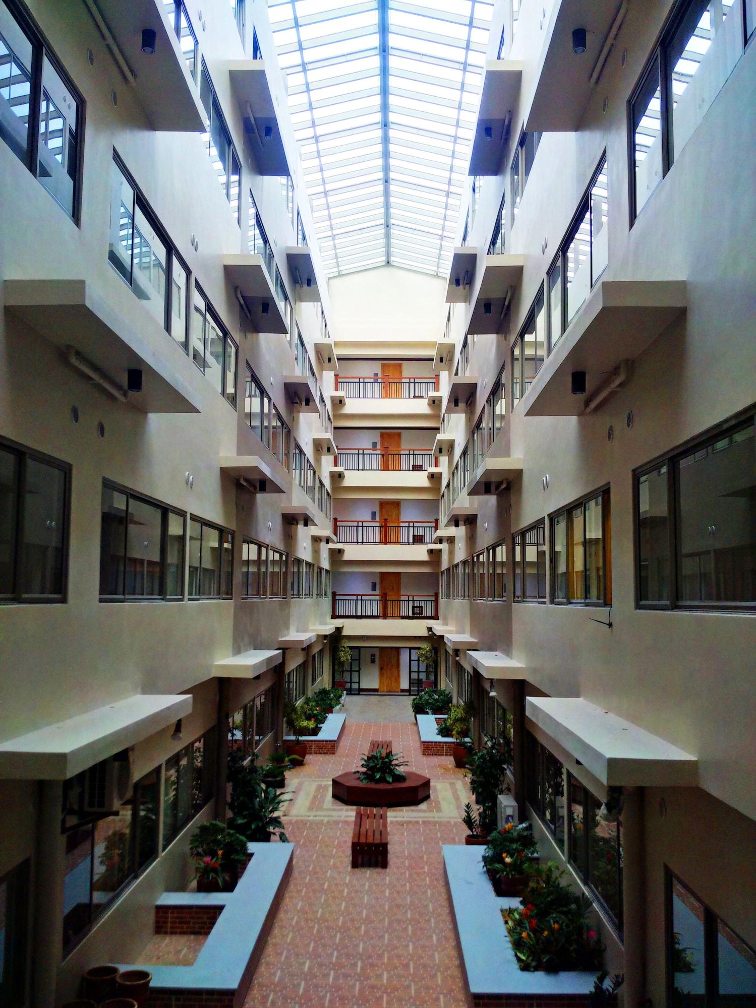 Vista Exterior Cedar Peak Condominium by Tripsters Hub