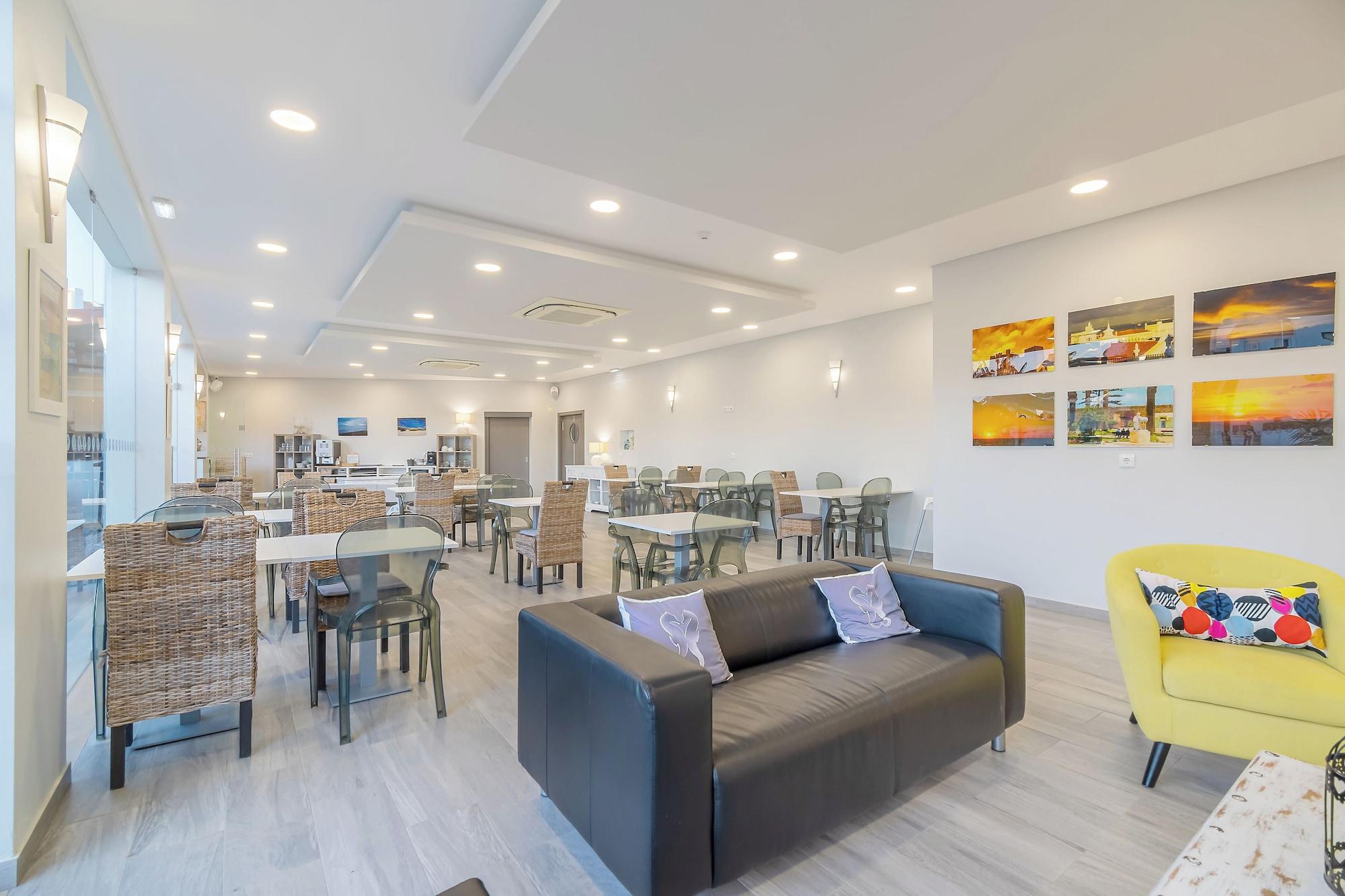 Restaurant Silver Seahorse Garden Retreat