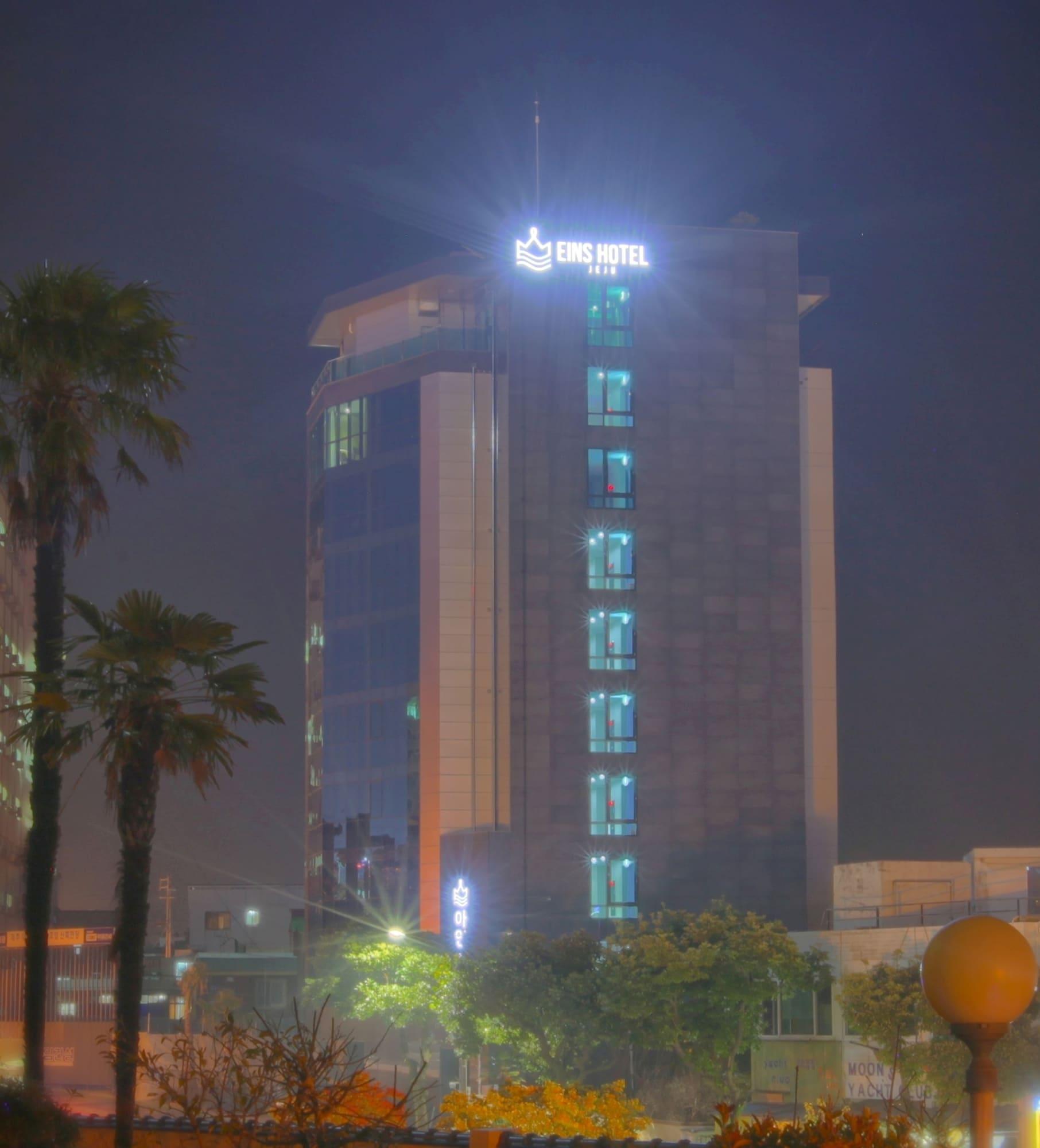 Vista Exterior Eins Hotel