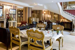 Alojamiento - Hôtel Chateaubriand Champs Elysées