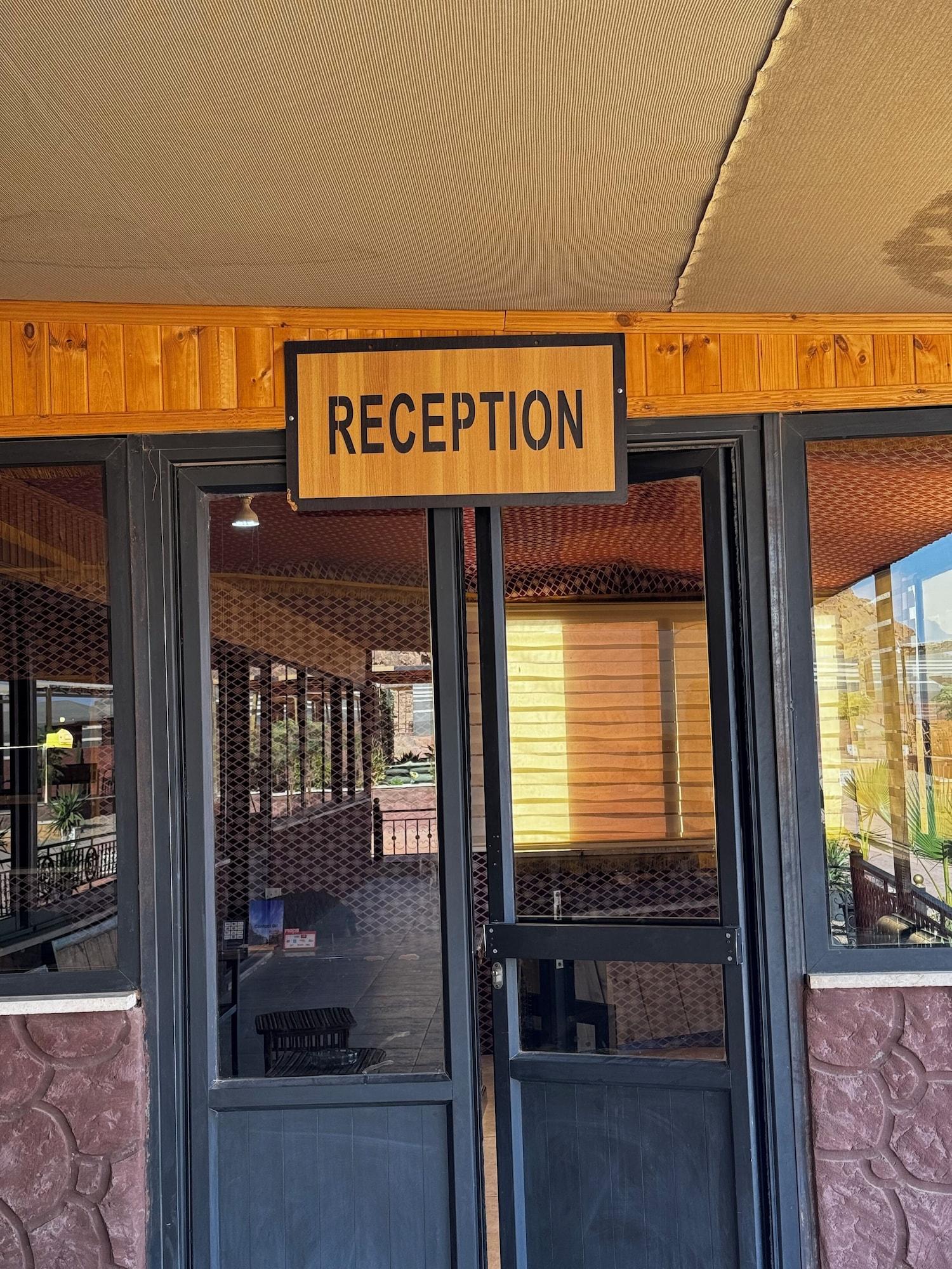 Vista Lobby Rum Angel camp