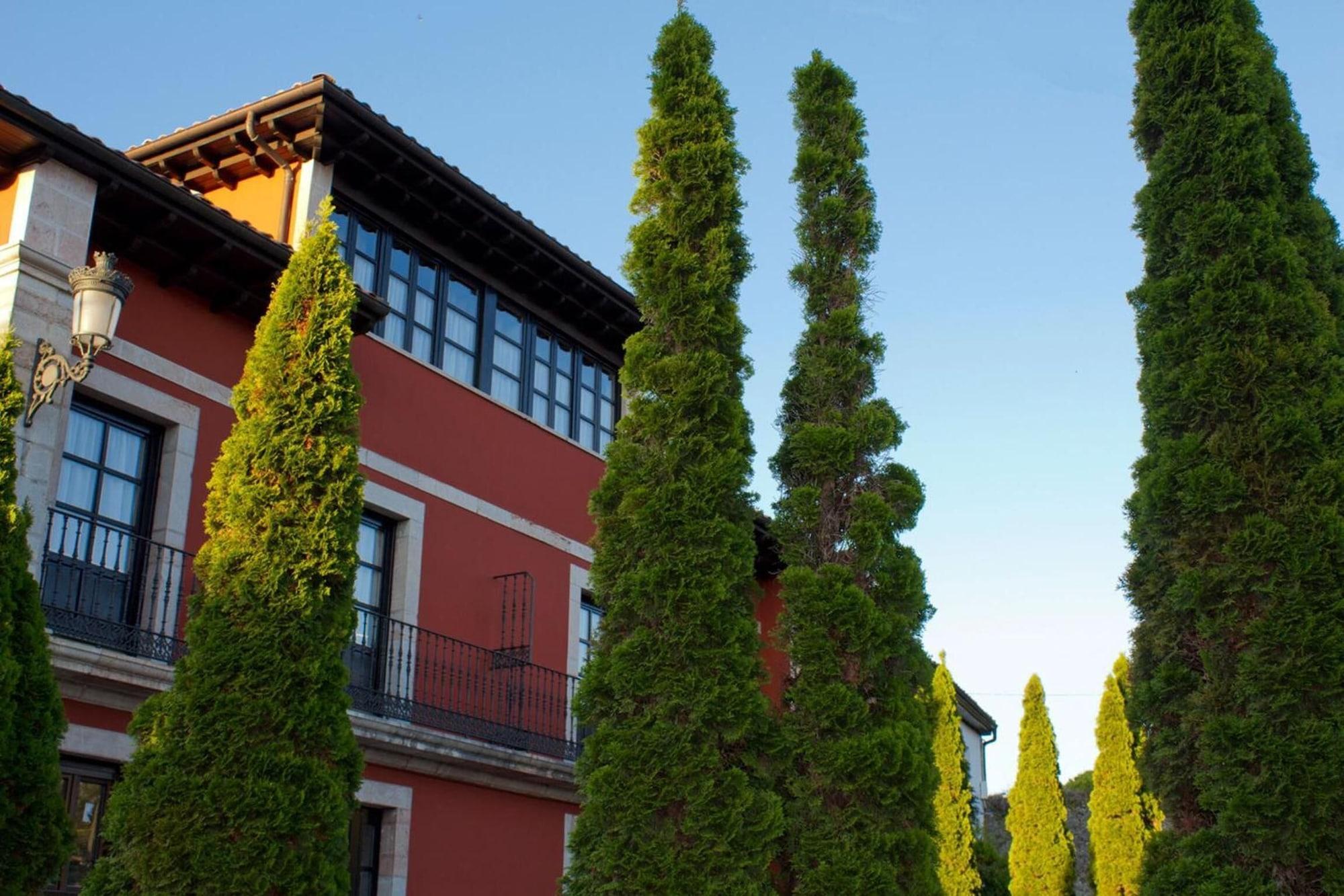 Vista Exterior Hotel y Apartamentos El Camín