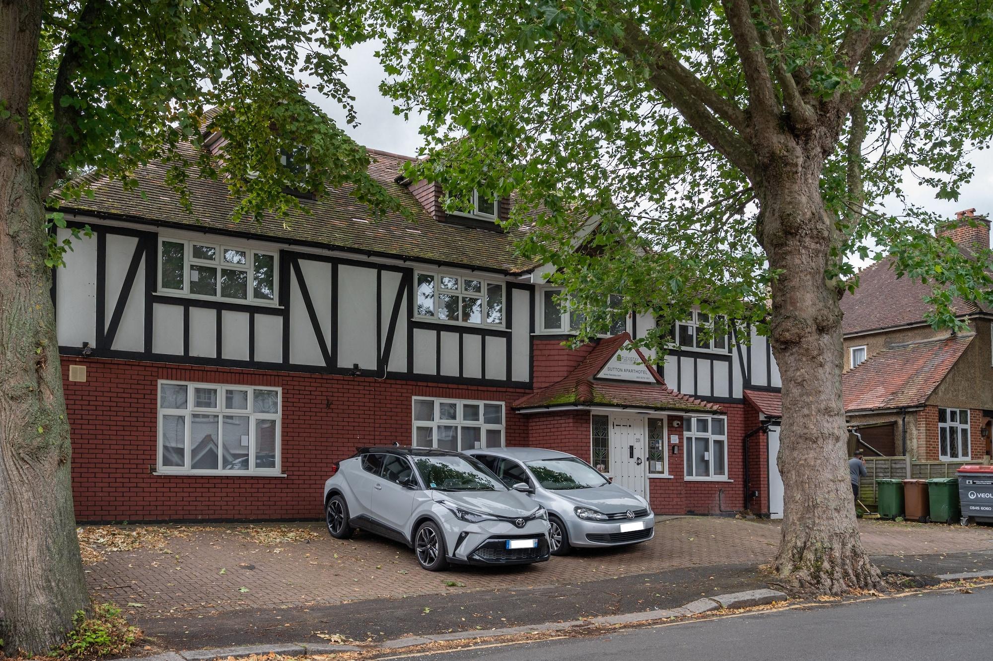 Vista Exterior Flexistay Aparthotel Sutton