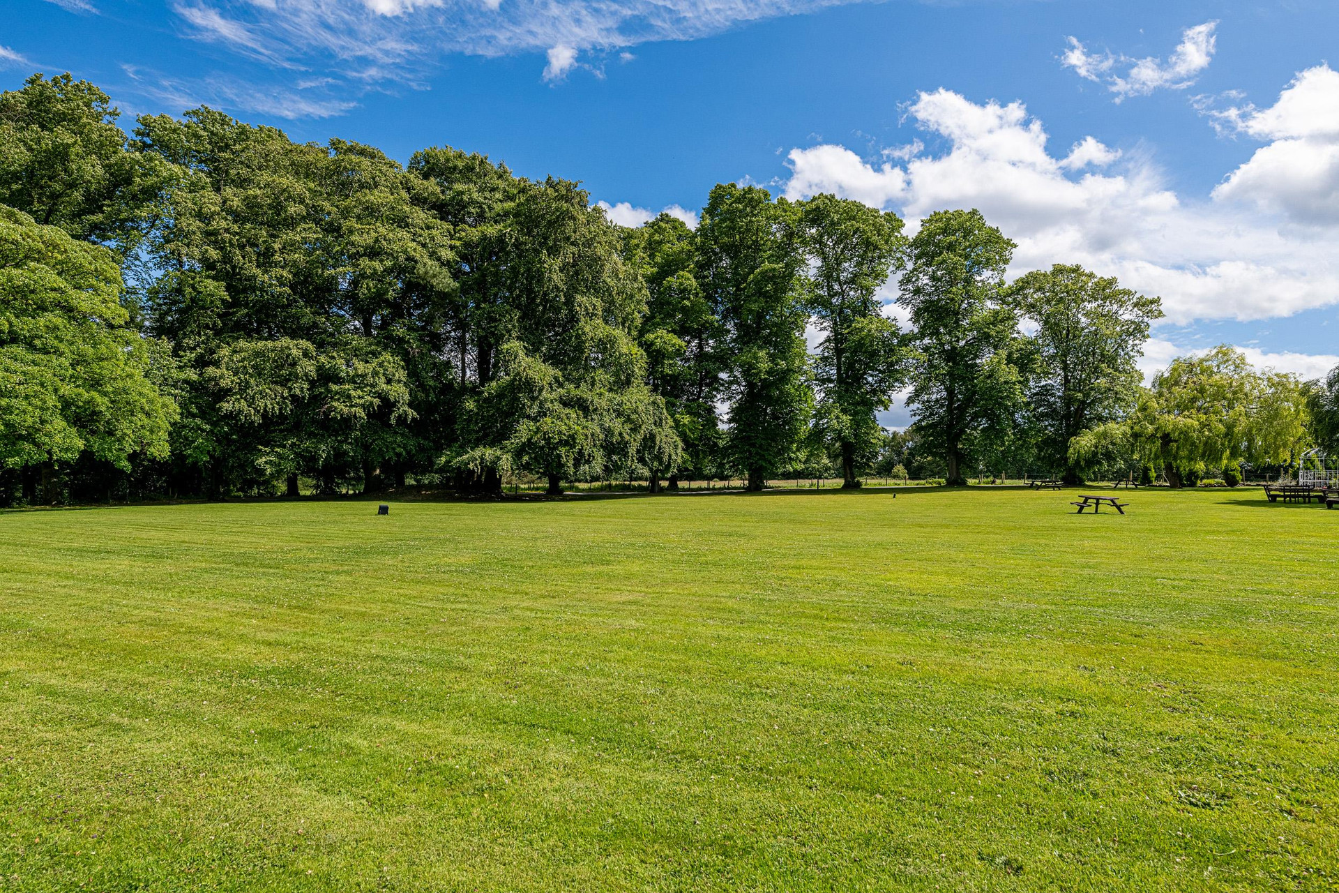 Vista Exterior Northop Hall