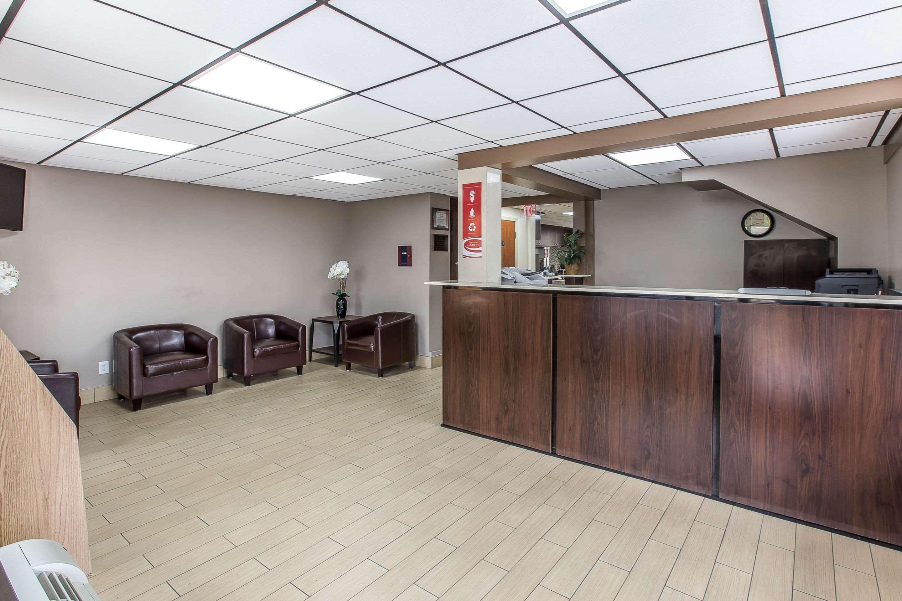 Vista Lobby Econo Lodge Midtown