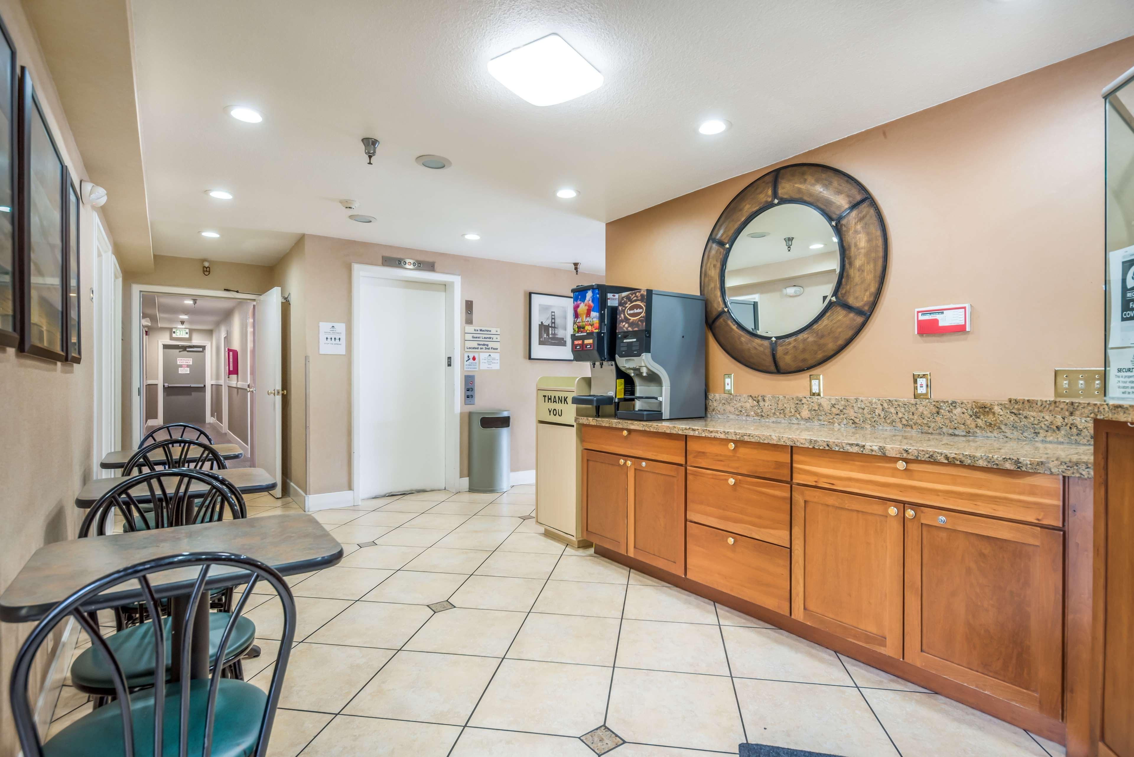 Restaurant Americas Best Value Inn San Francisco Pacifica