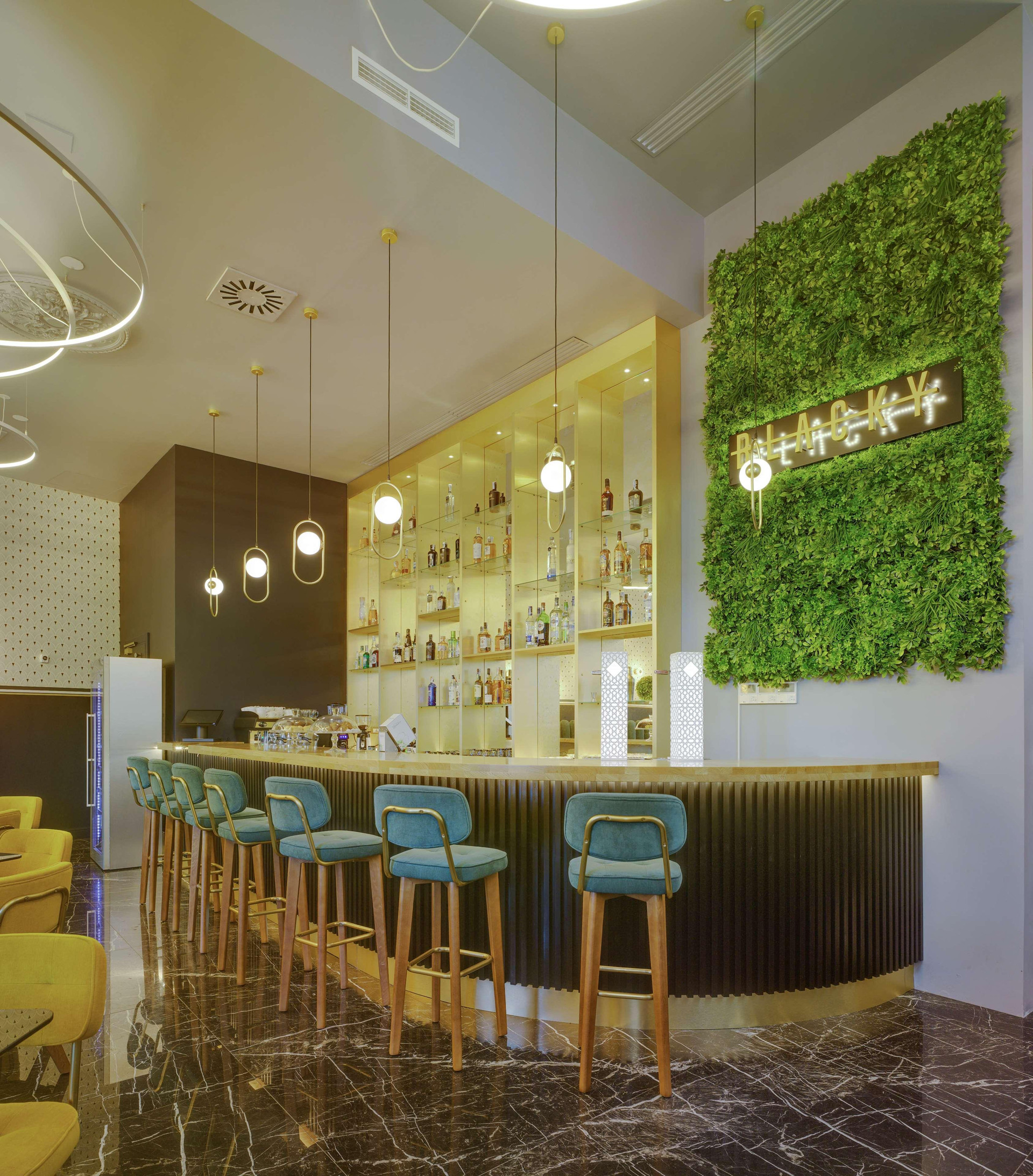 Bar/Salón Casa Alberola Alicante, Curio Collection by Hilton