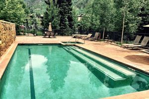 Alquiler Vacacional - DIRECT MOUNTAIN VIEW/ WALKING DISTANCE TO LIFTS/CONTEMPORARY  License# 011090