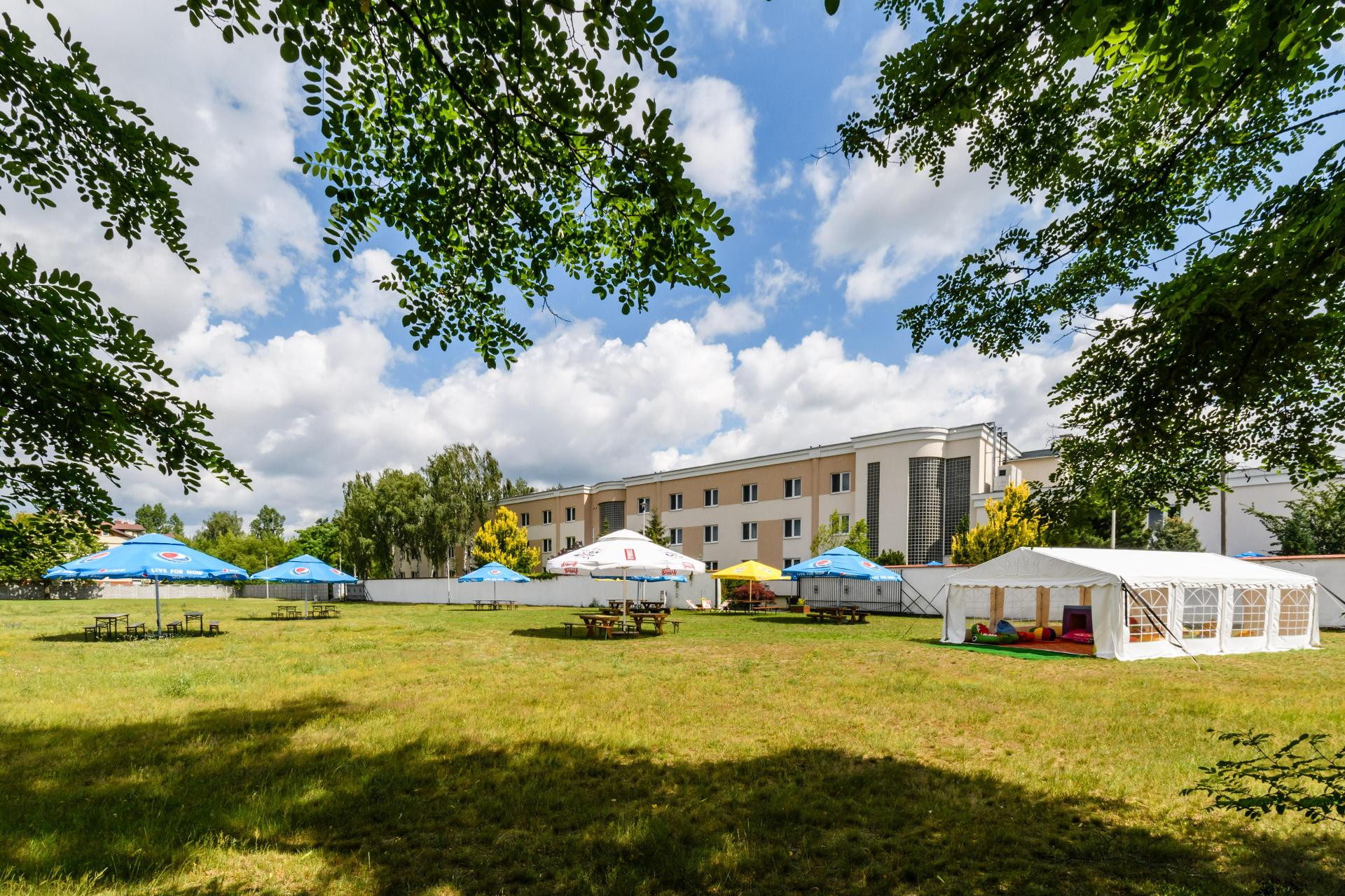 Vista Exterior Hotel Boss