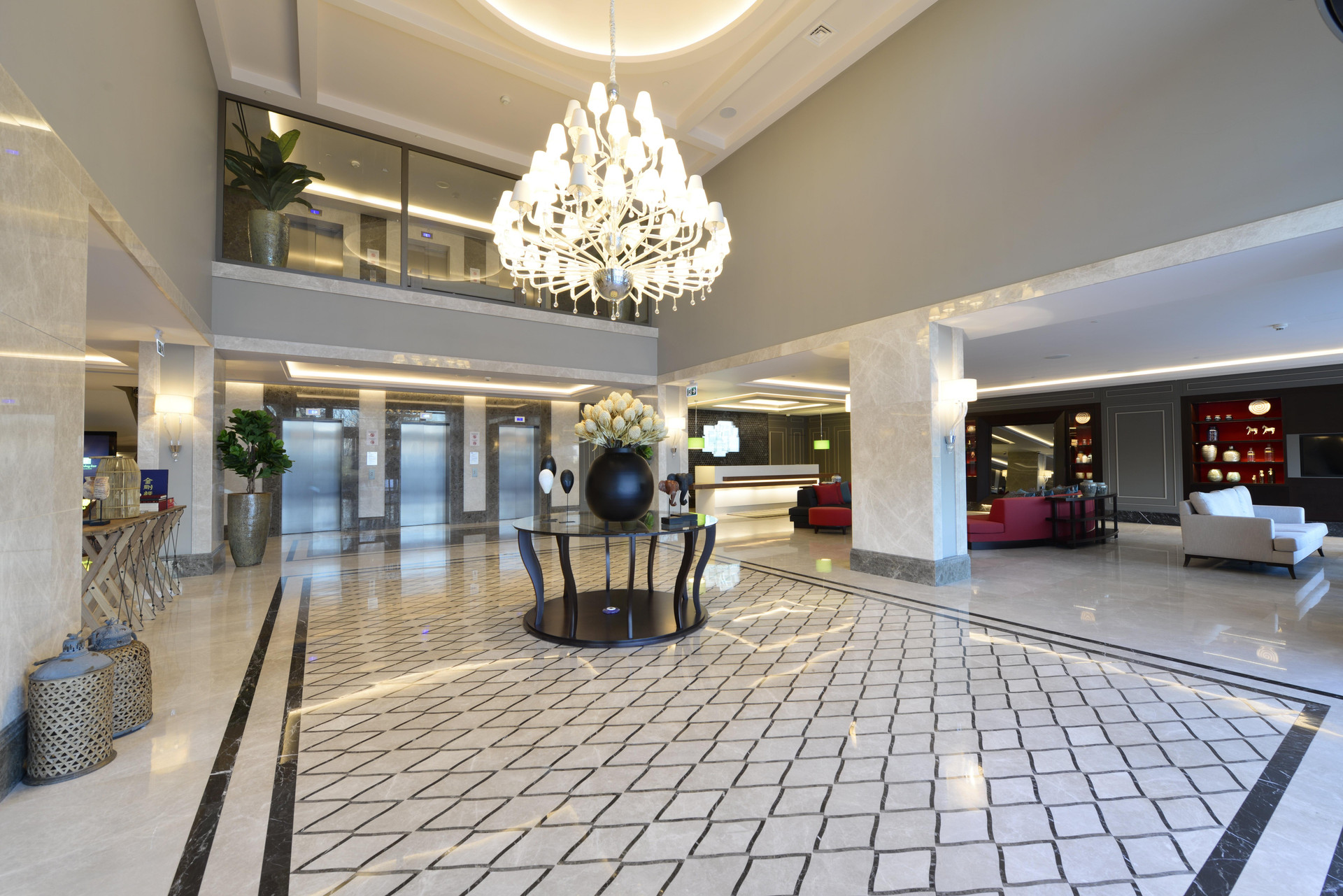 Vista Lobby Holiday Inn Bursa - City Centre by IHG