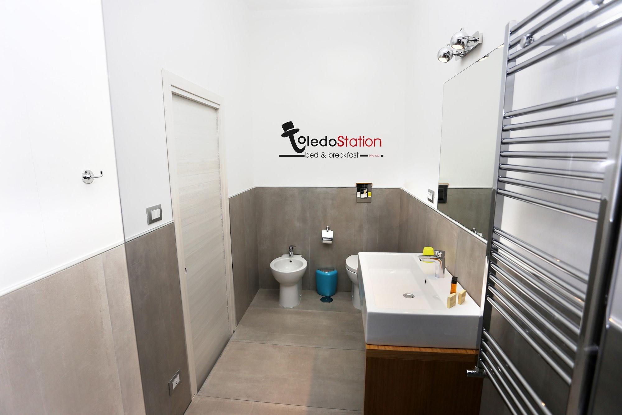 Equipamiento de Habitación Toledo station Bed & breakfast