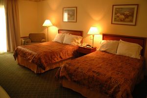 Alojamiento - Residencial Inn & Suites